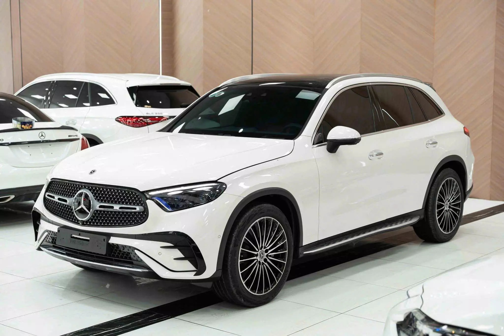 Chính chủ bán xe MERCEDES  GLC300 bản V1 có hud sản xuất năm 2024-1