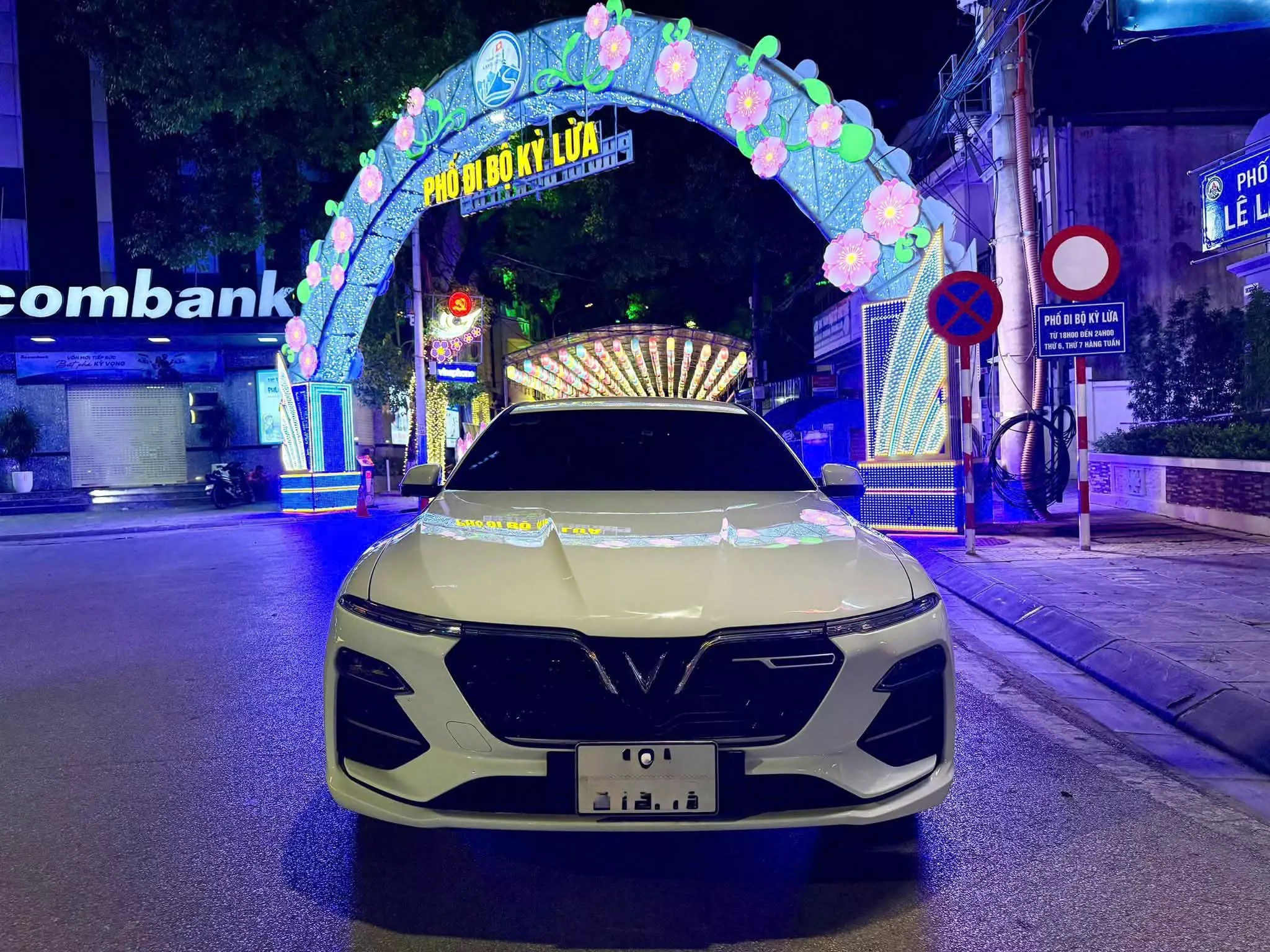 VinFast Lux A2.0 Premium-3