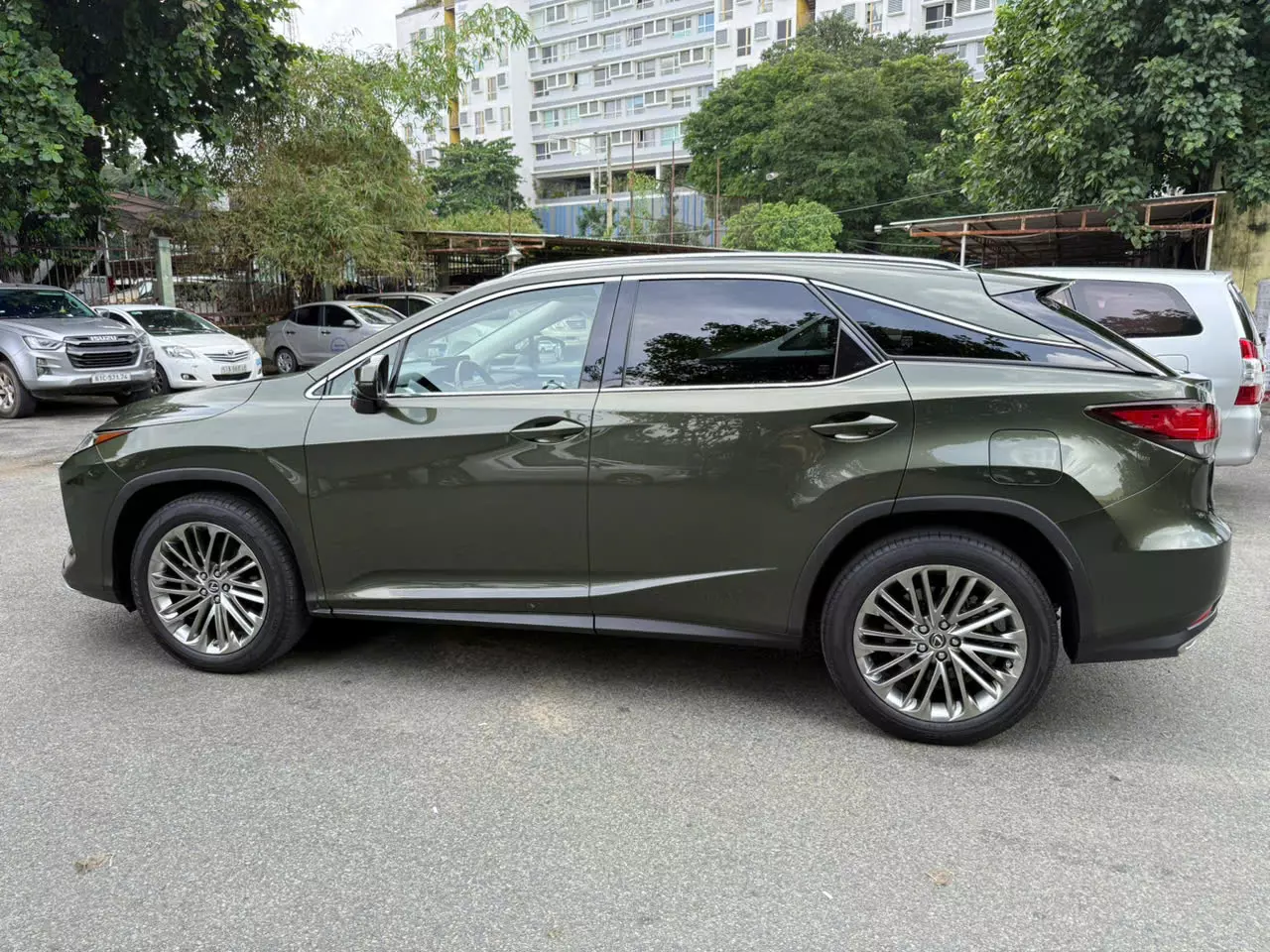 Lexus RX300 2020 - 28400 km-1