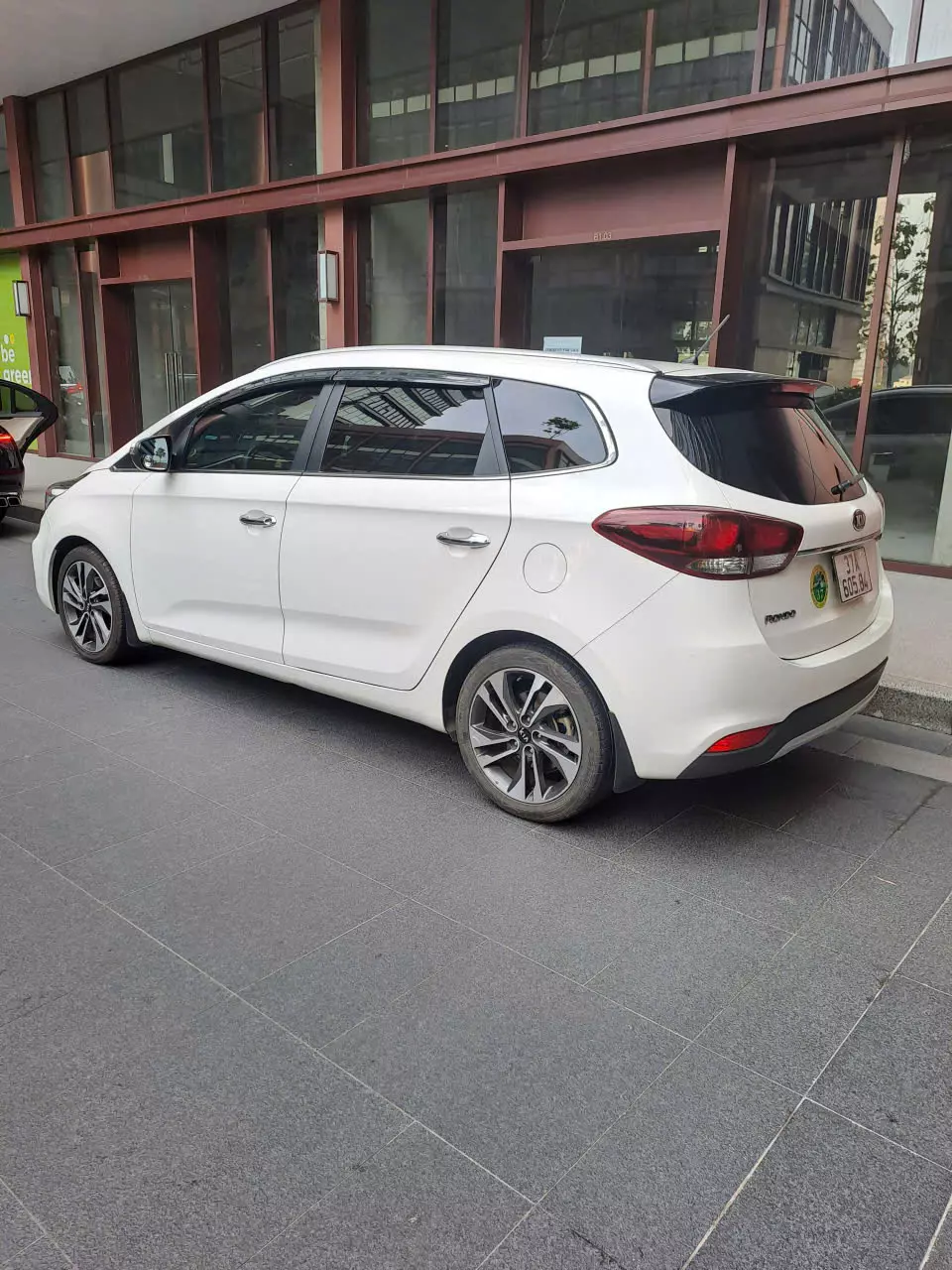 CHÍNH CHỦ CẦN  BÁN XE KIA RONDO 2019 -1