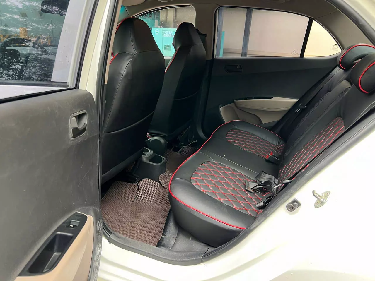 CHÍNH CHỦ CẦN BÁN XE HUYNDAI BẢN MT 1.2 ĐỜI 2020 -0