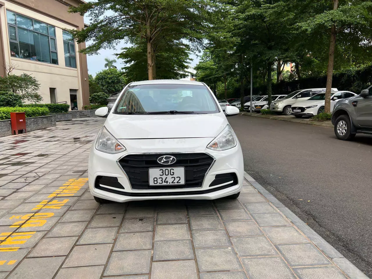 CHÍNH CHỦ CẦN BÁN XE HUYNDAI BẢN MT 1.2 ĐỜI 2020 -2