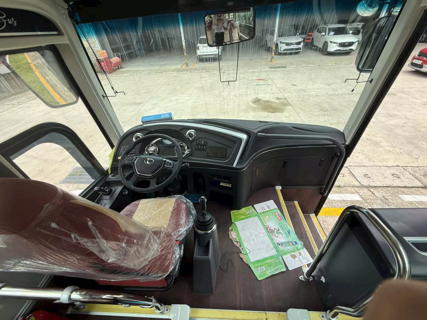 TB81S 29 chỗ, máy Weichai 170ps, bản full option-0