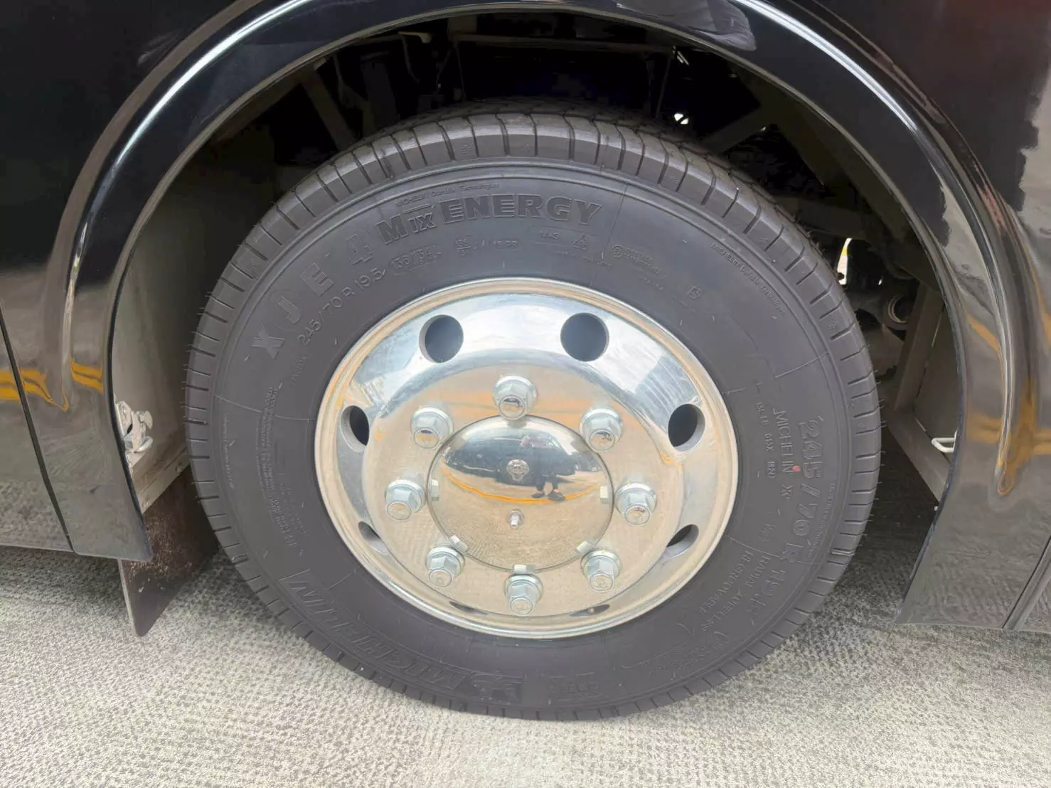 TB81S 29 chỗ, máy Weichai 170ps, bản full option-4