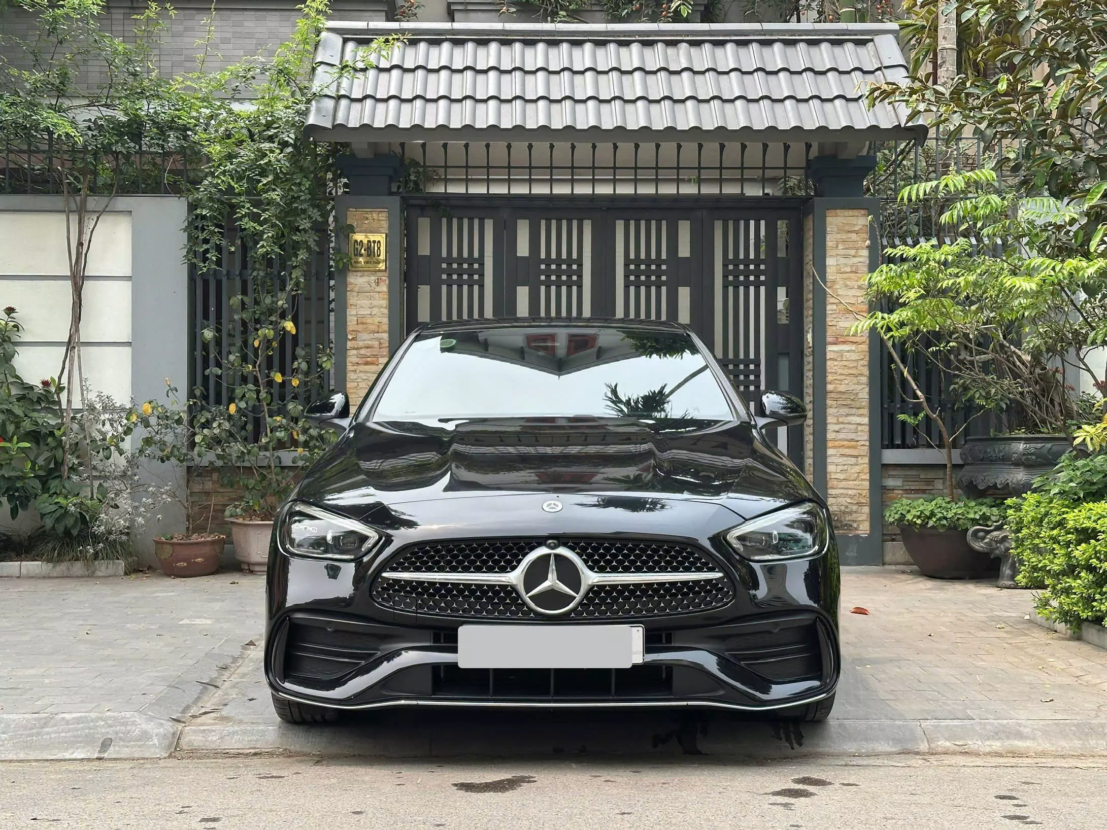 CẦN BÁN Mercedes Benz C300 AMG 2022-0