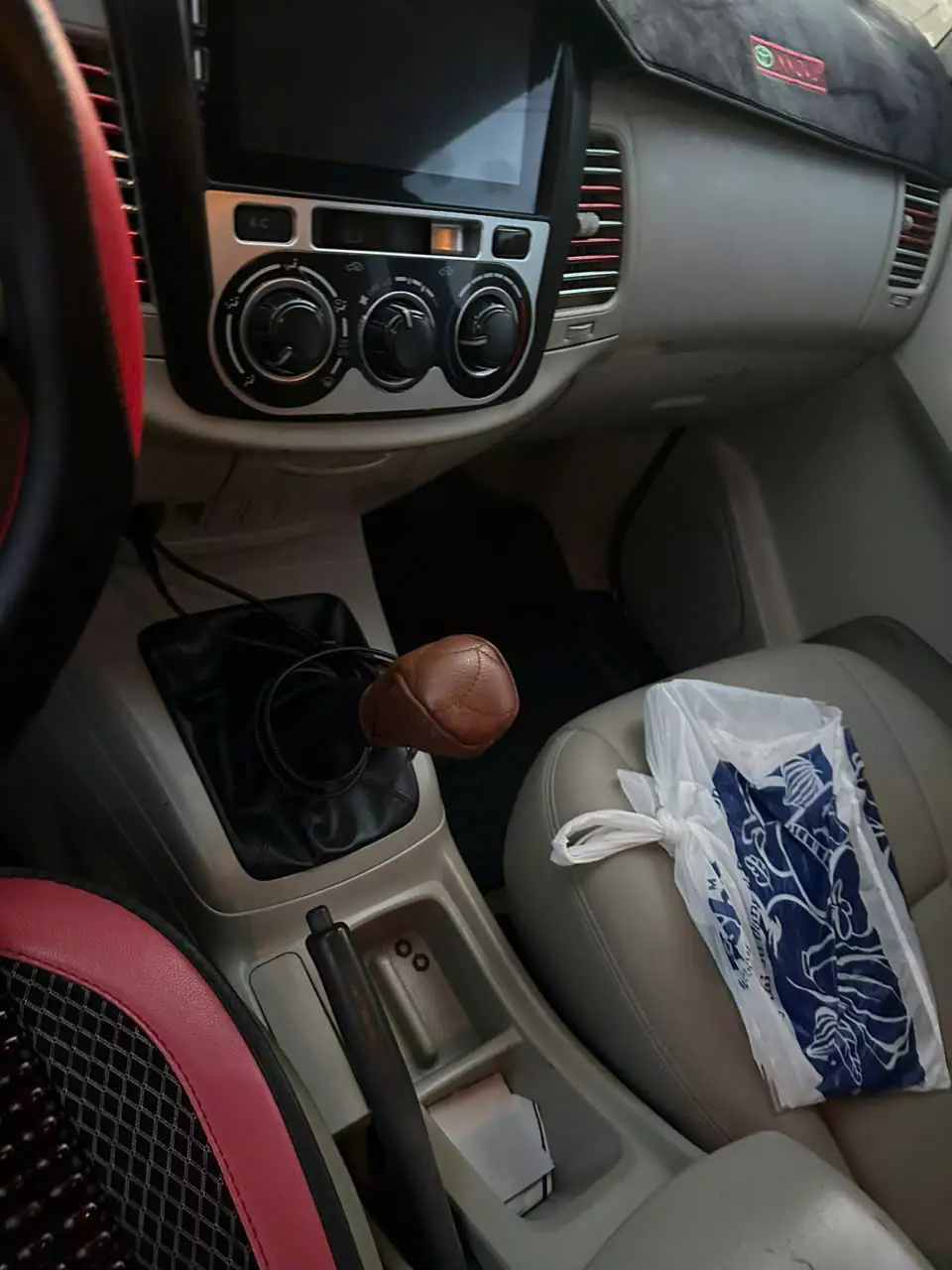 Chính chủ bán xe Innova 2015 - Bảng J-1