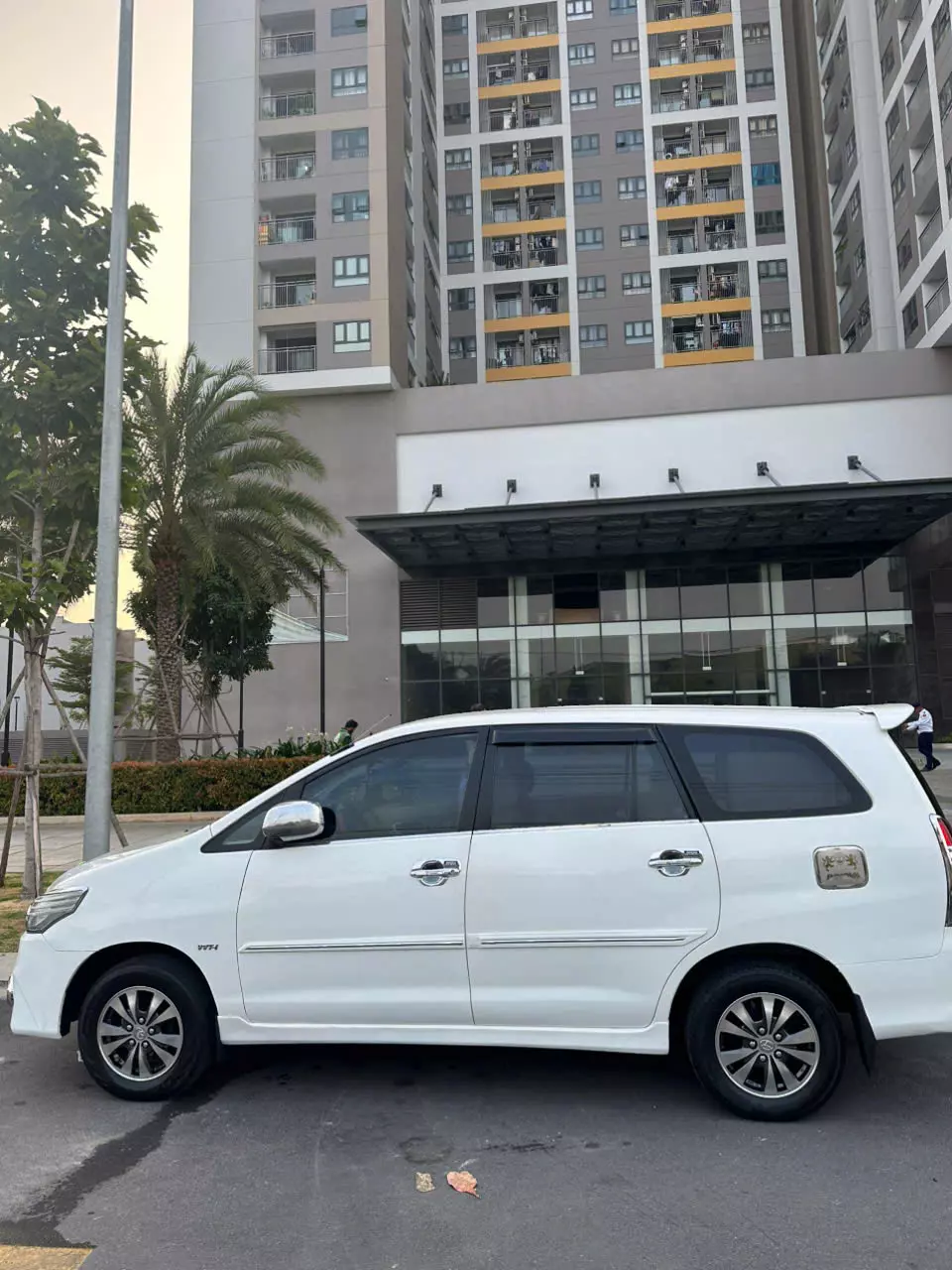Chính chủ bán xe Innova 2015 - Bảng J-3