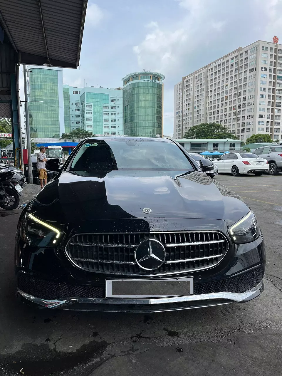 Bán E180 : đăng ký 2022, chạy 36k km : giá 1,249 tỷ -1