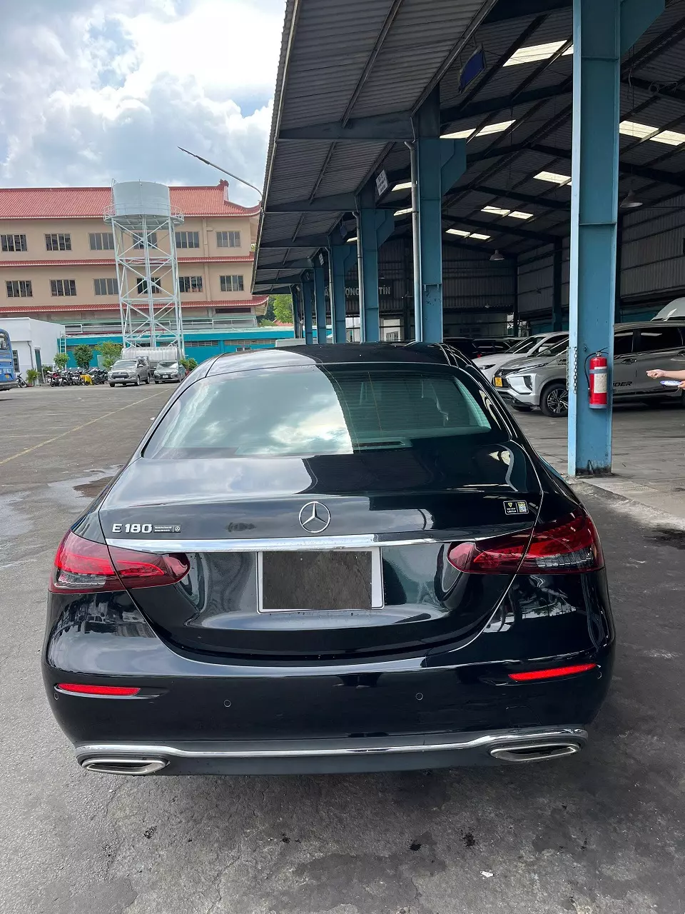 Bán E180 : đăng ký 2022, chạy 36k km : giá 1,249 tỷ -4