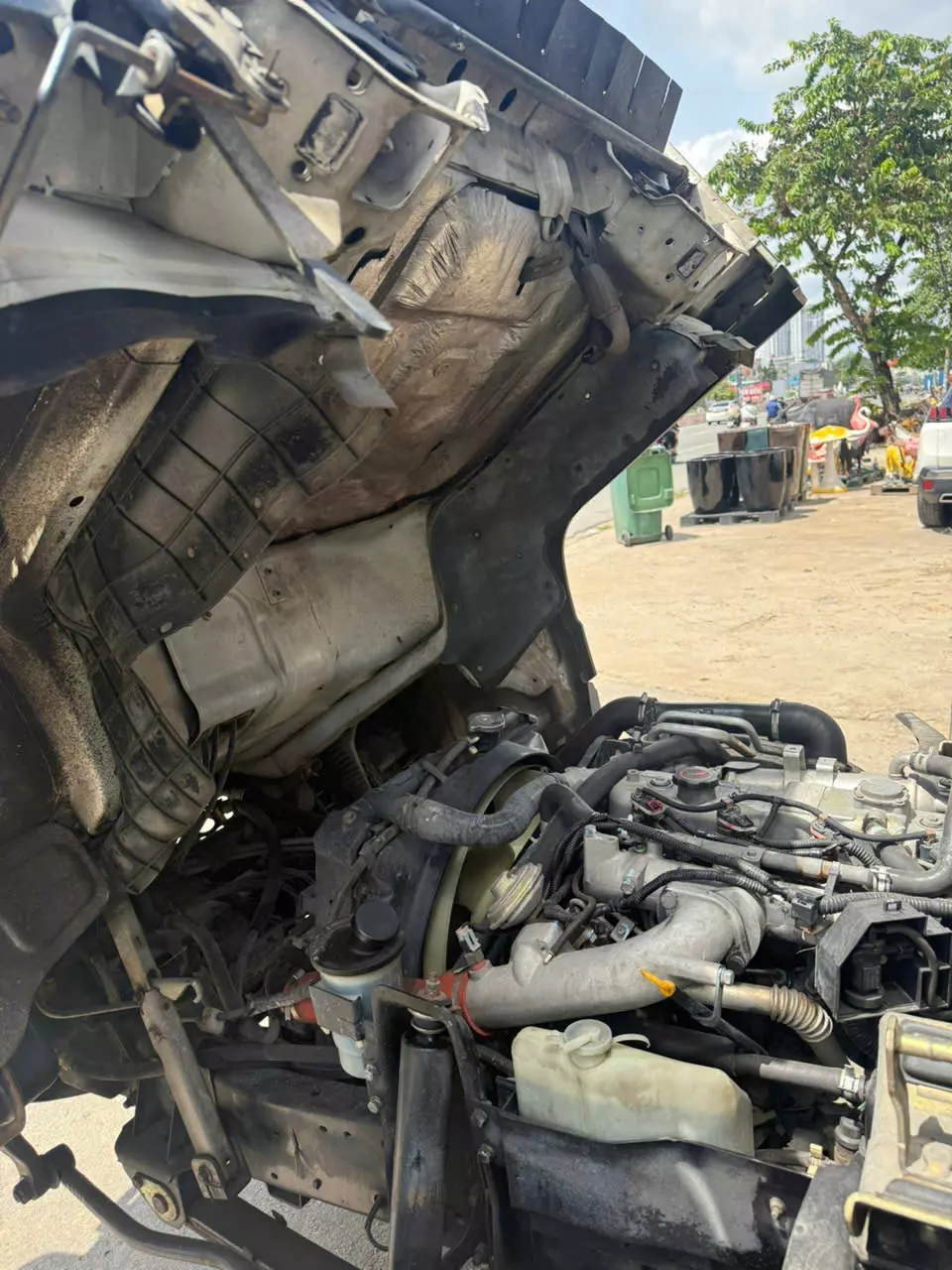 CHÍNH CHỦ CẦN BÁN XE IZ49 ĐỜI 2019 THÙNG DÀI 4,2m -3