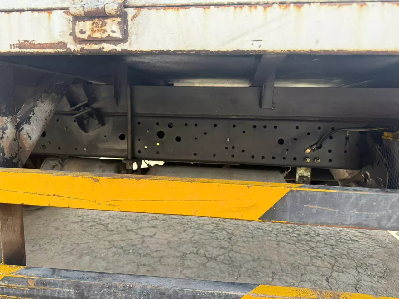 CHÍNH CHỦ CẦN BÁN XE IZ49 ĐỜI 2019 THÙNG DÀI 4,2m -5