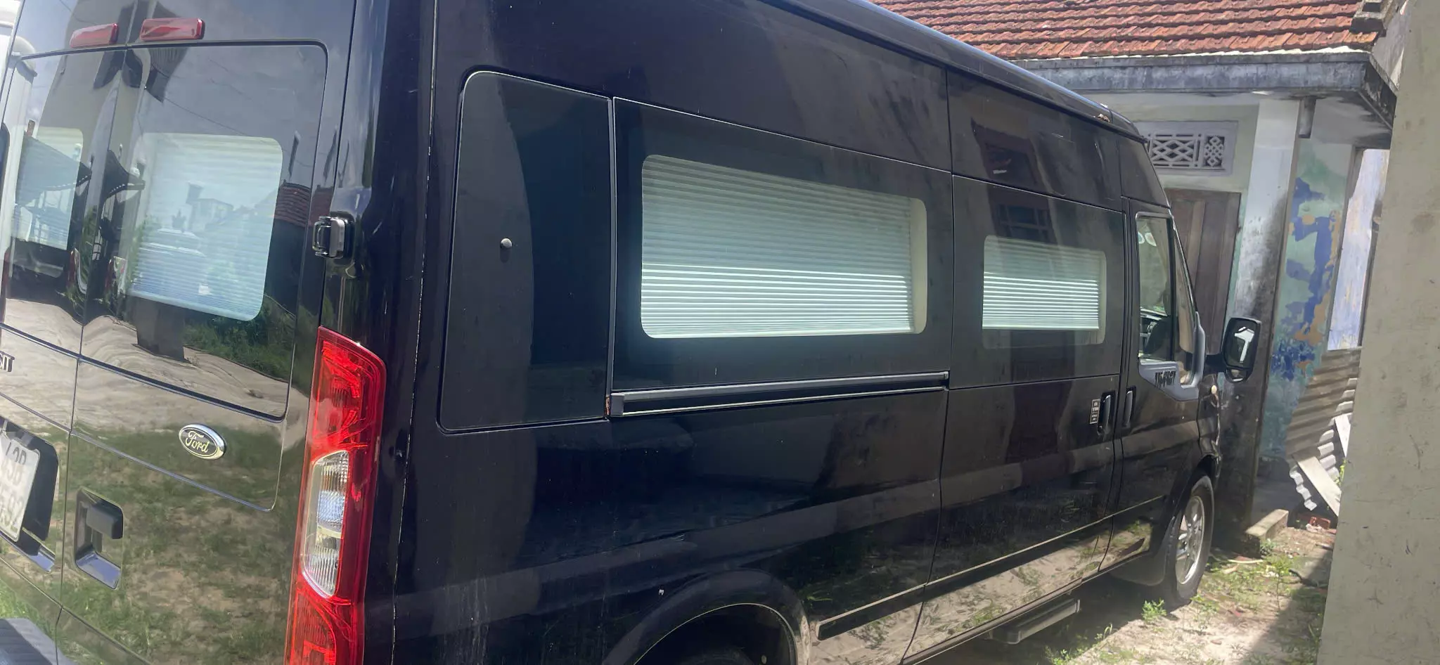 Bán Ford Transit 10 chỗ - Đời 2021-1