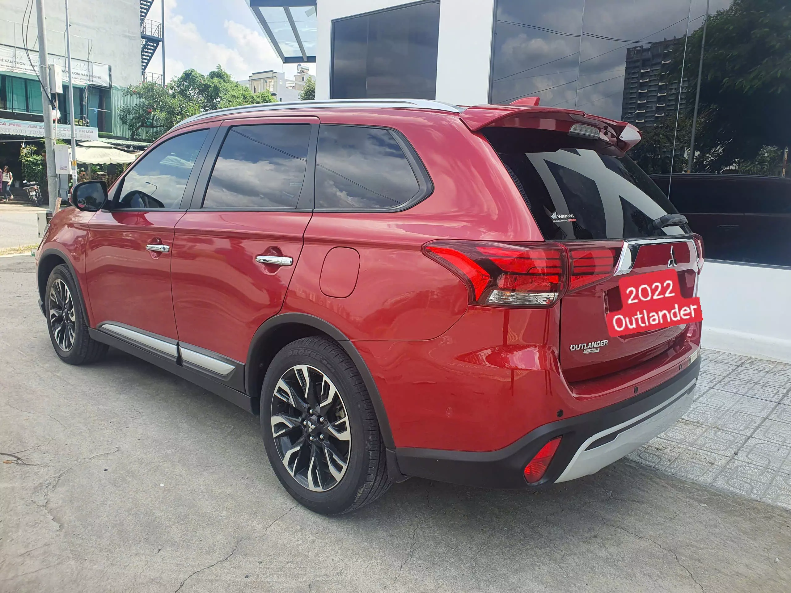 Mitsubishi Outlander 2.0 CVT-3