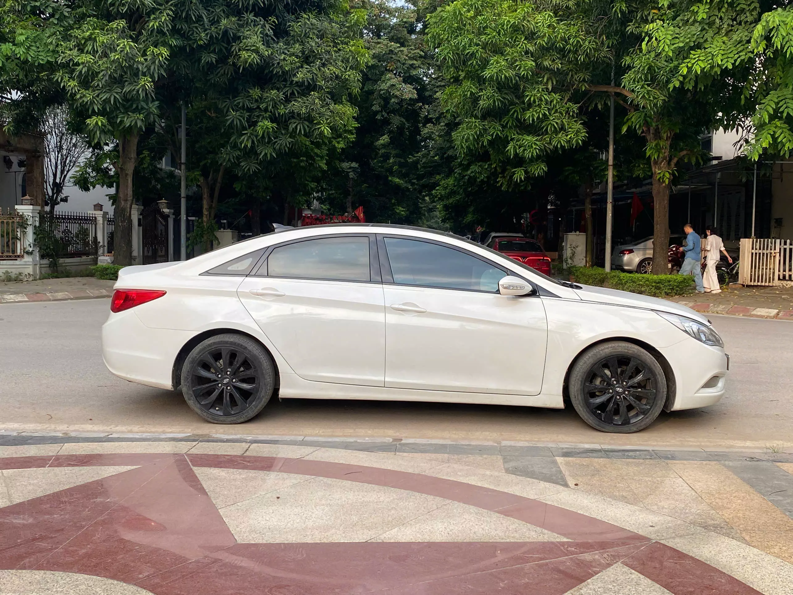 Em cần nhượng lại chiếc xe Hyundai Sonata Y20 , đăng ký lần đầu 31/12/2010-3