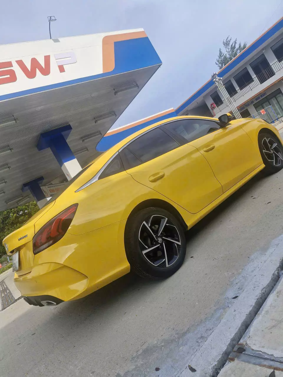 CẦN BÁN XE MG MG5 2022 LUXURY – MÀU VÀNG NỔI BẬT, CHÍNH CHỦ-0