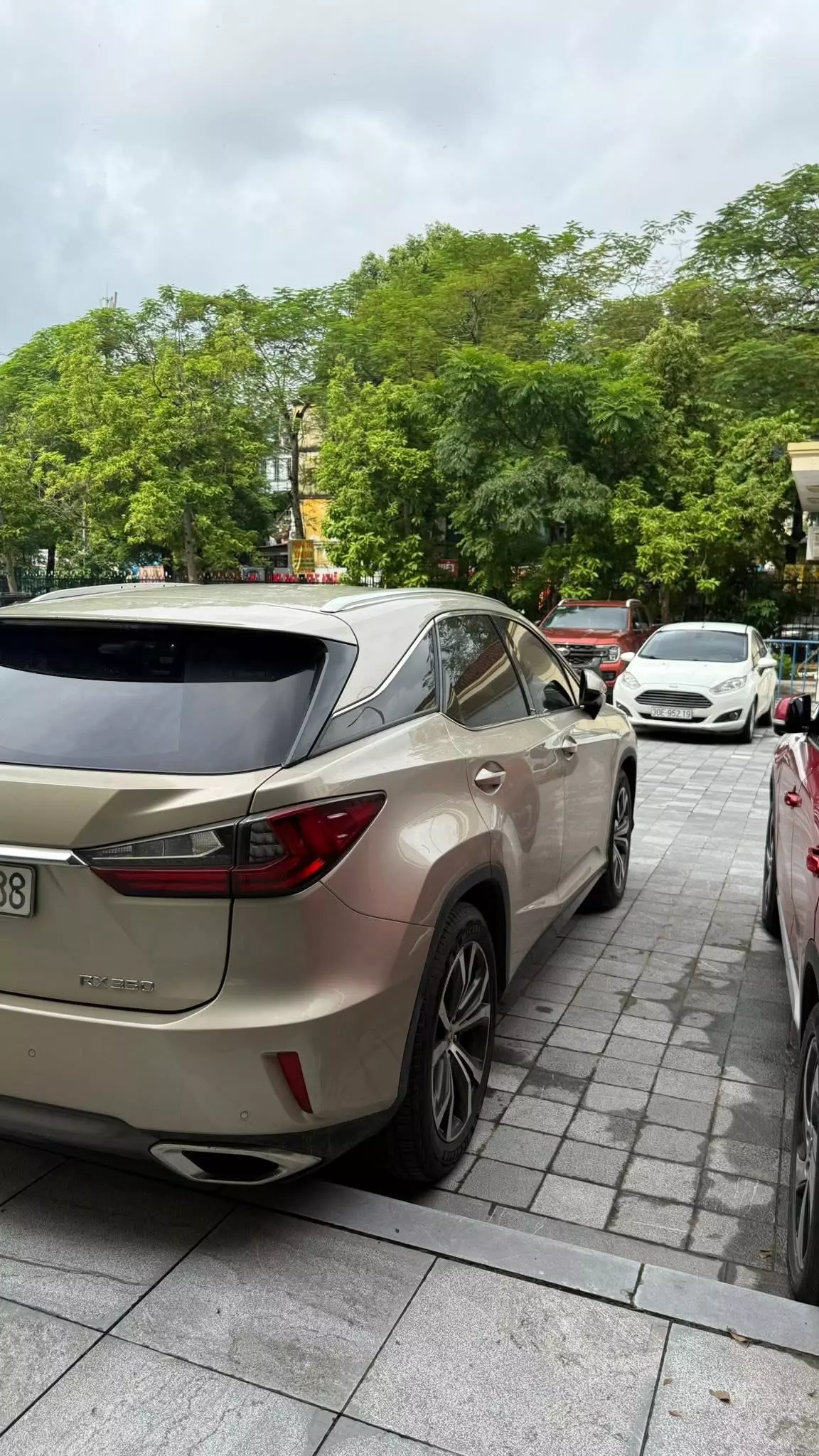 Bán Lexus RX350 2016, 1 chủ từ mới Hà Nội, full lịch sử.-4