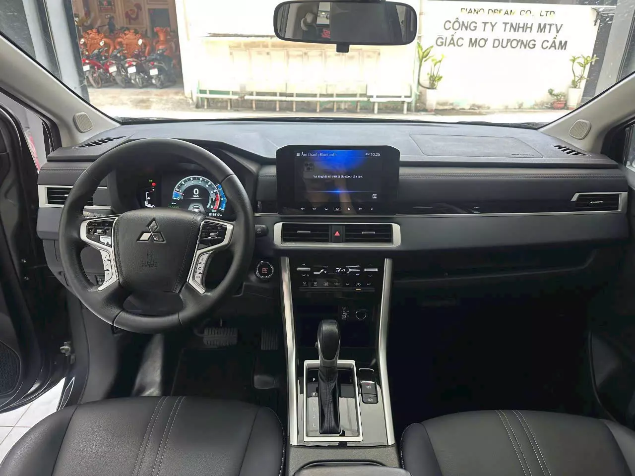 Mitsubishi Xpander Cross, phiên bản 1.5 AT-4