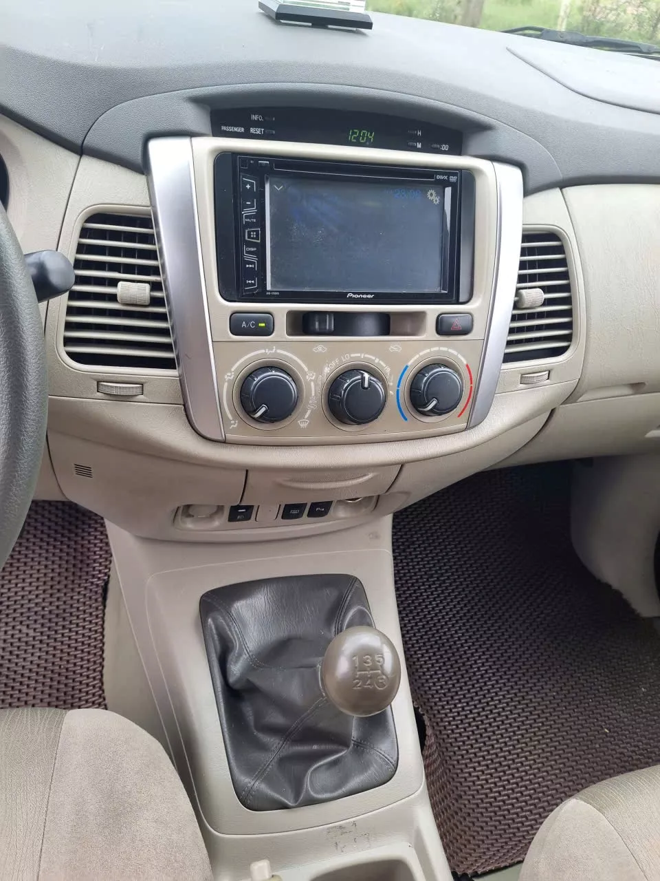 Chính chủ bán xe Innova 2016 số sàn-8