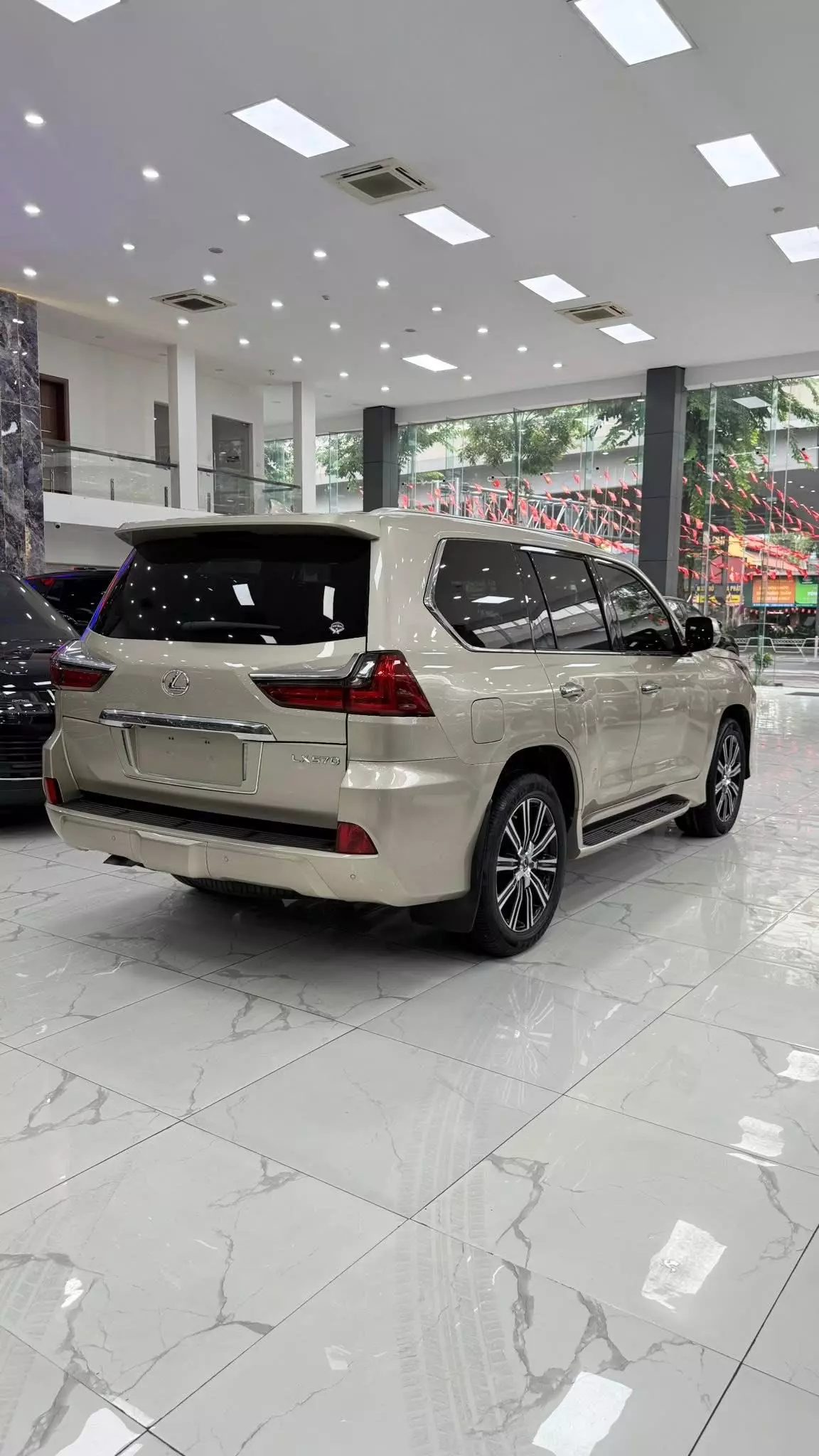 Bán Lexus LX570 nhập mỹ, sản xuất 2019 chạy ít cực mới.-2