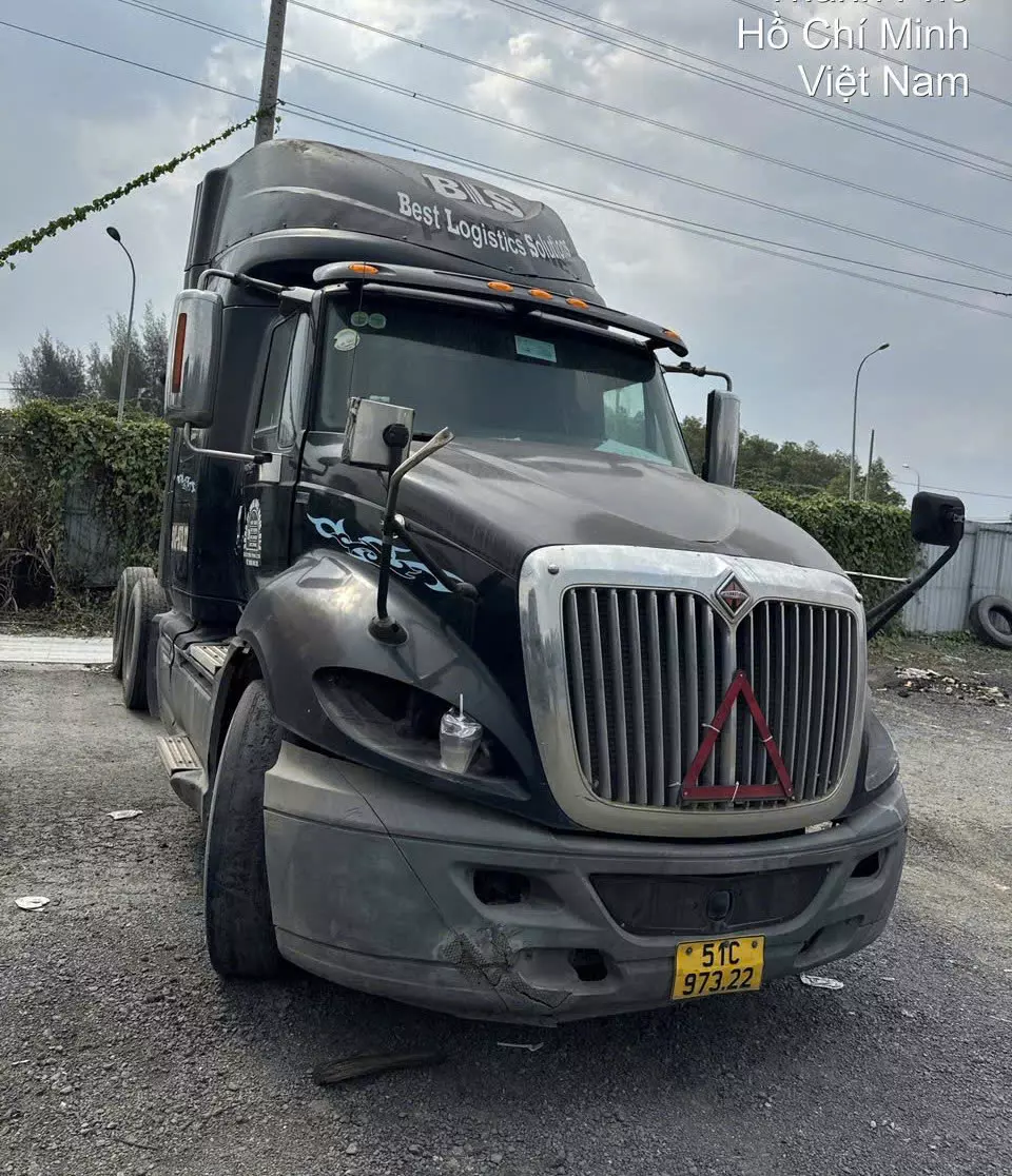  BÁN XE ĐẦU KÉO MAXXFORCE NHẬP KHẨU 2017-2