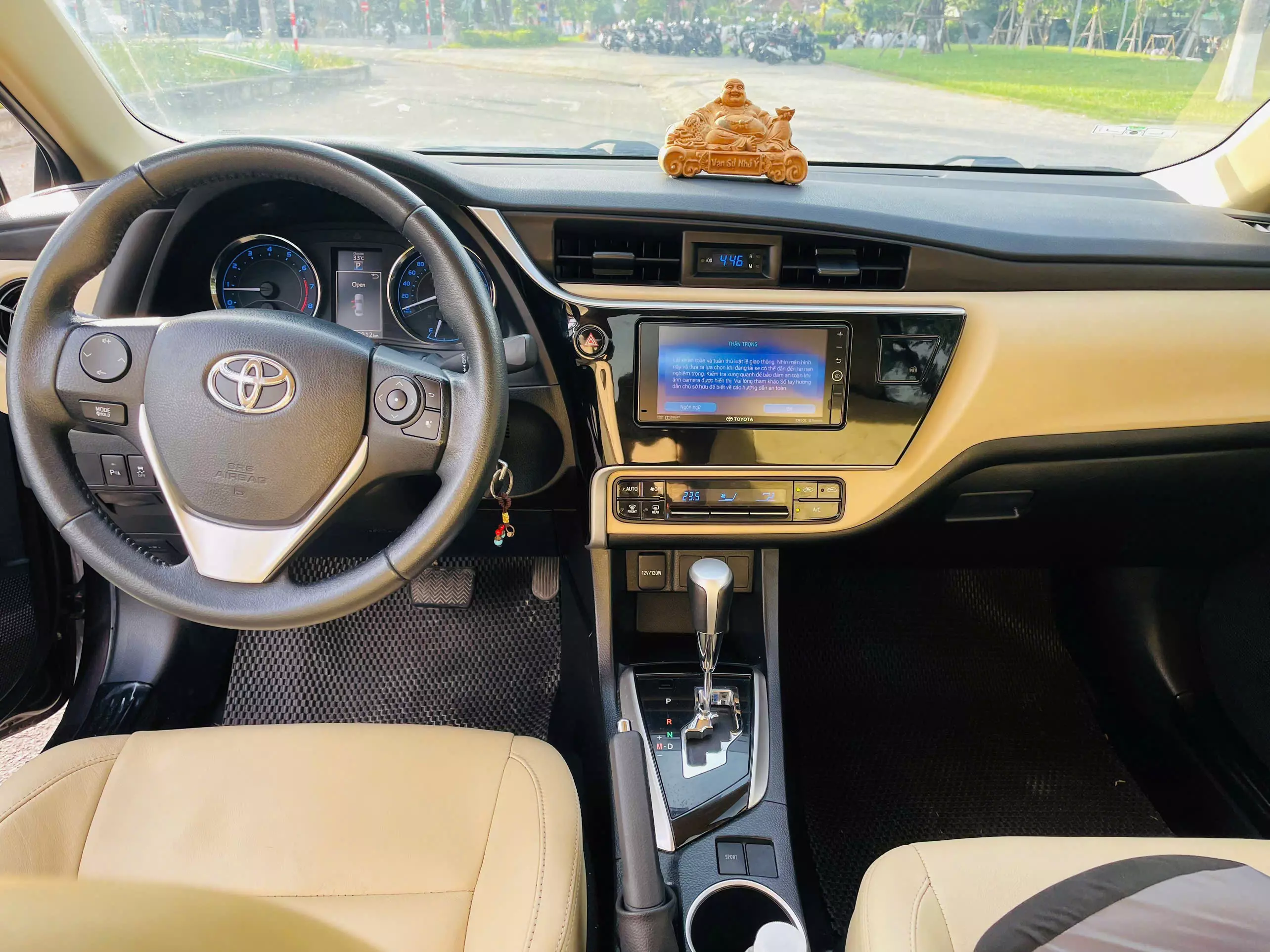 BÁN XE TOYOTA COROLLA ALTIS 1.8G 2018-1