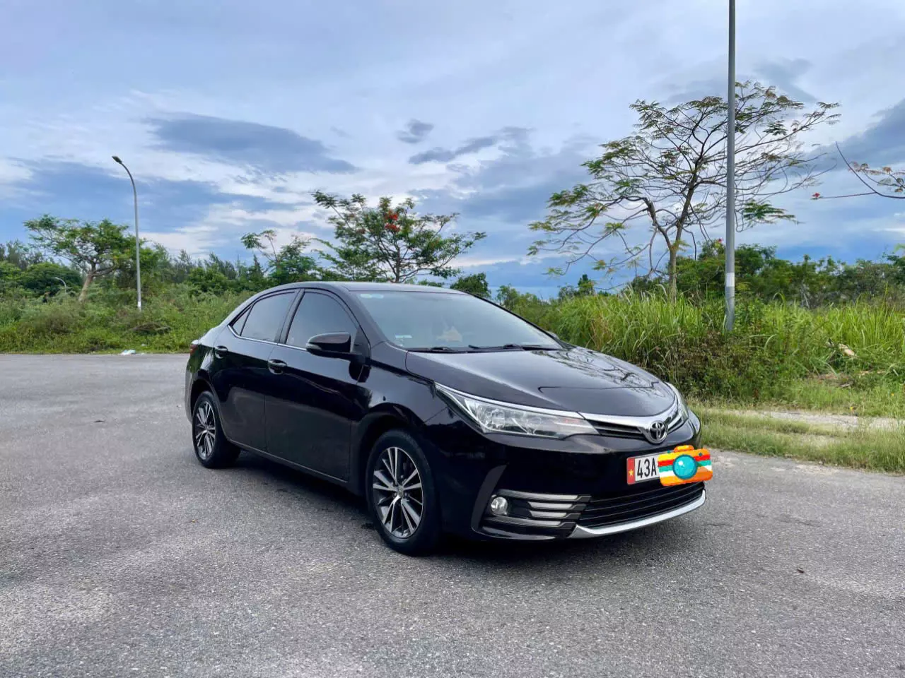 BÁN XE TOYOTA COROLLA ALTIS 1.8G 2018-2