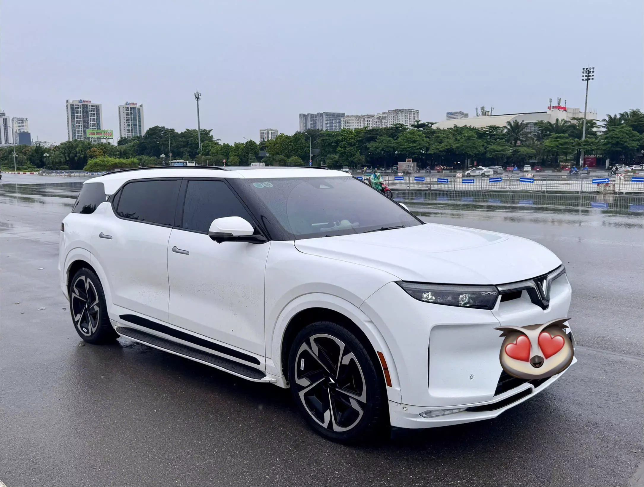 VF9 plus màu trắng sx 2023 Odo 5v km.-0