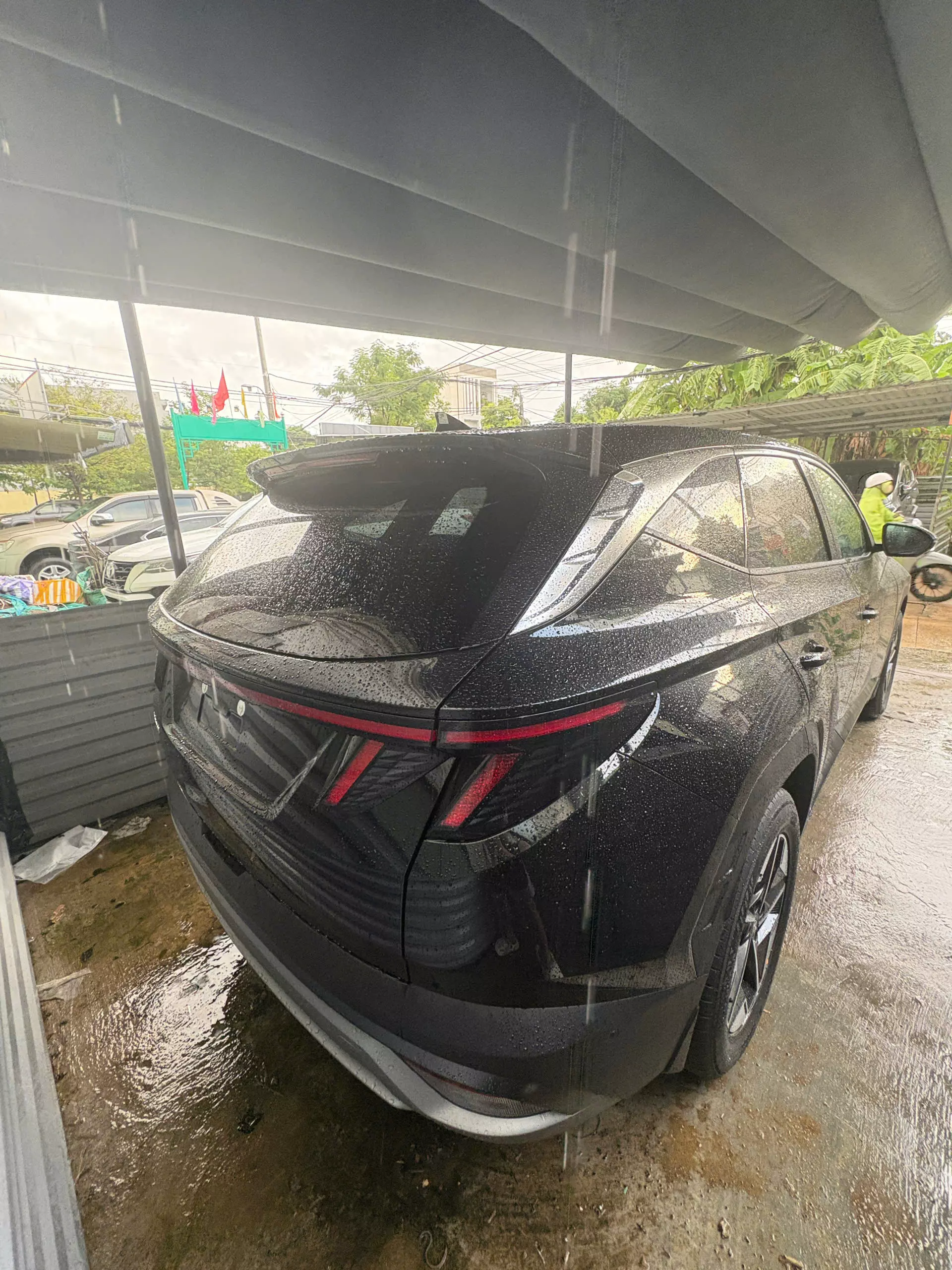 BÁN HYUNDAI TUCSON 2.0 XĂNG ĐẶC BIỆT – MÀU ĐEN – 2025-3