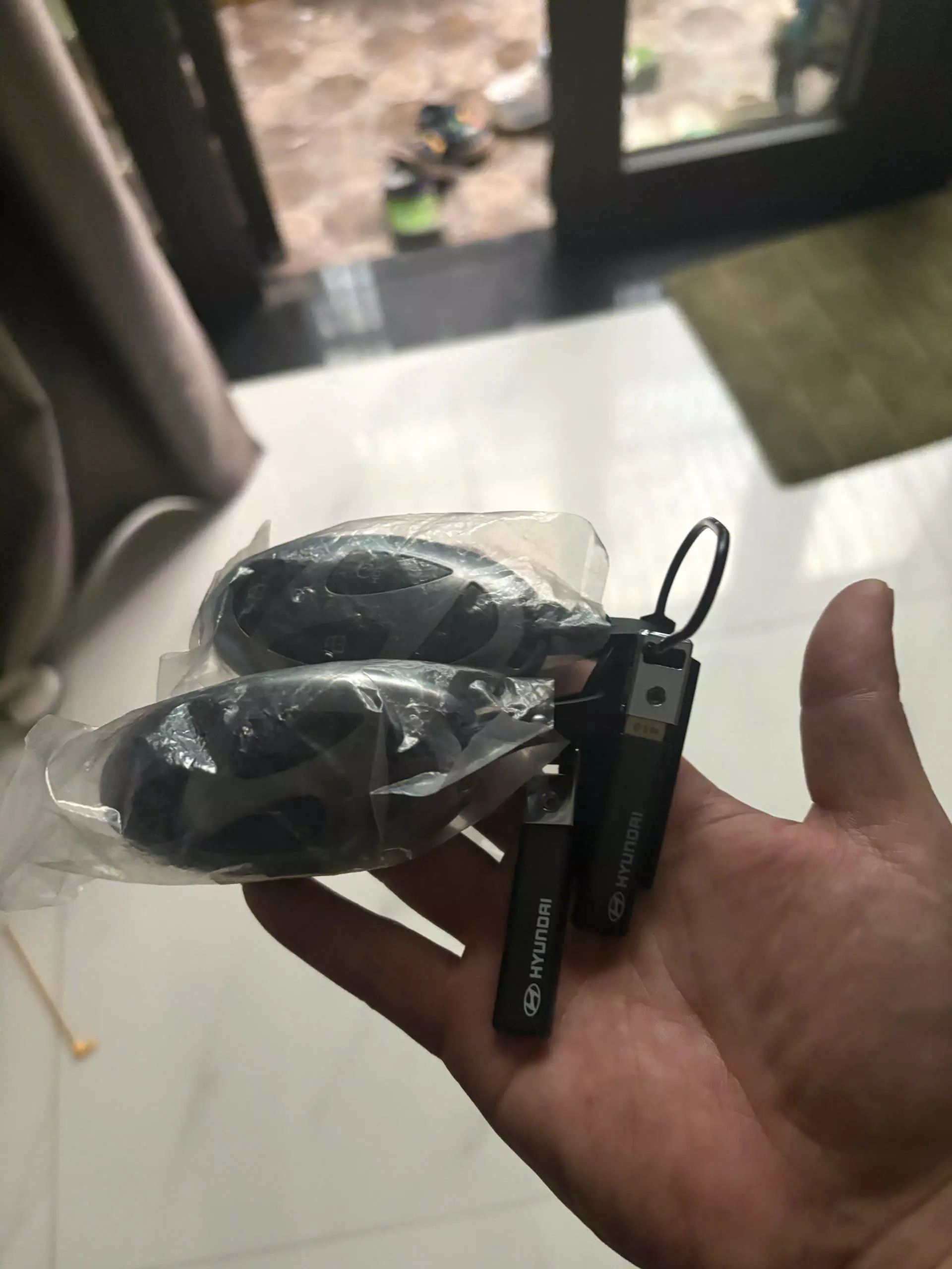 BÁN HYUNDAI TUCSON 2.0 XĂNG ĐẶC BIỆT – MÀU ĐEN – 2025-4