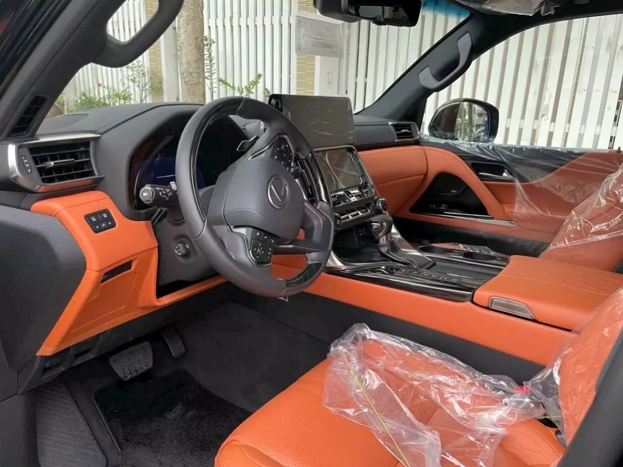 Bán lexus LX600 VIP màu Đen, sản xuất 2025, mới 100%. Xe giao ngay.-3