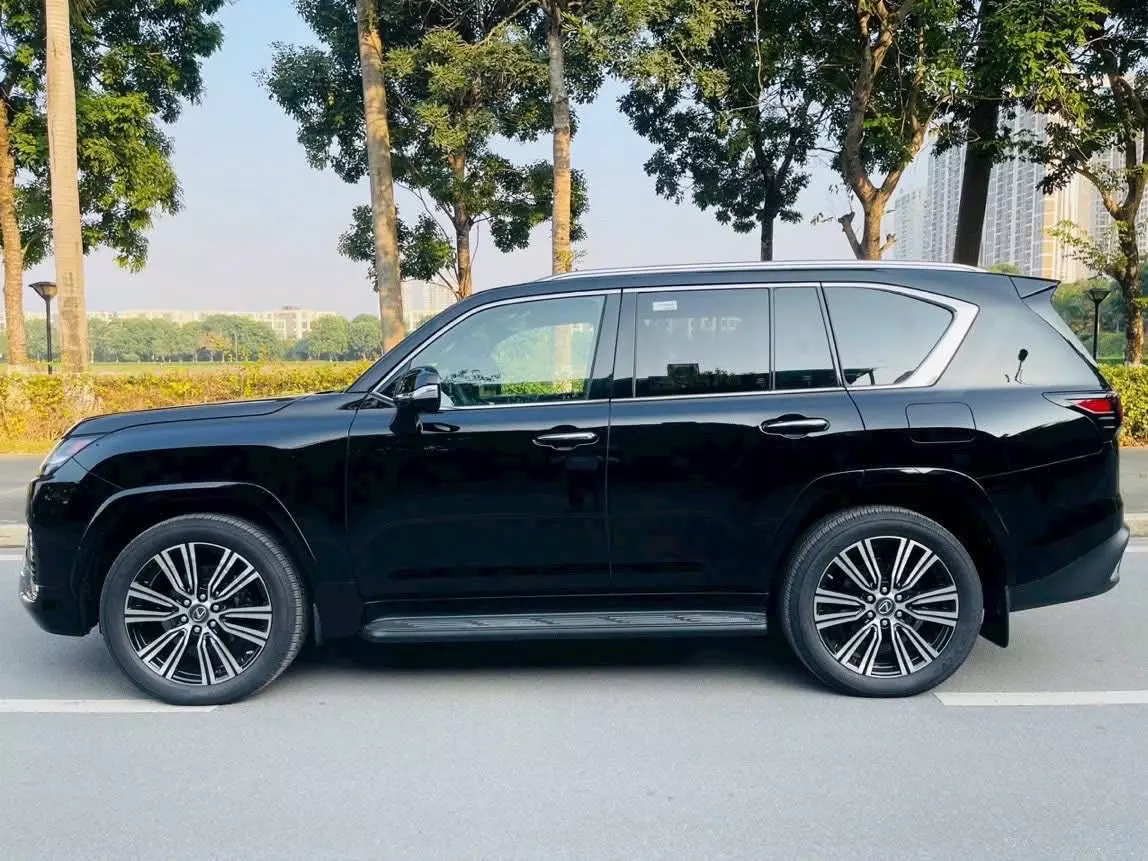 Bán lexus LX600 VIP màu Đen, sản xuất 2025, mới 100%. Xe giao ngay.-2