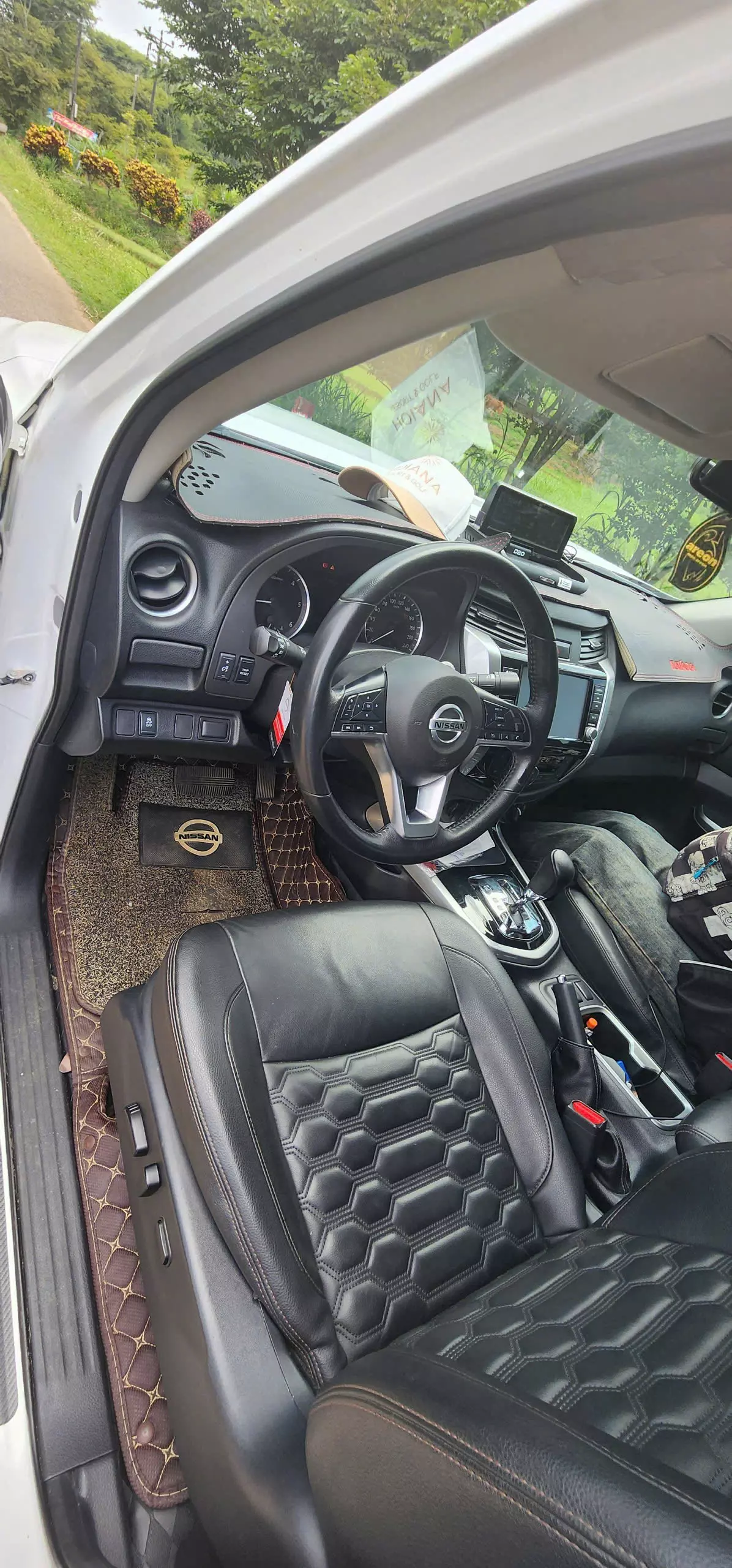 Cần bán xe bán tải Nissan Navara VL 4WD 2.5, đời 2021-2