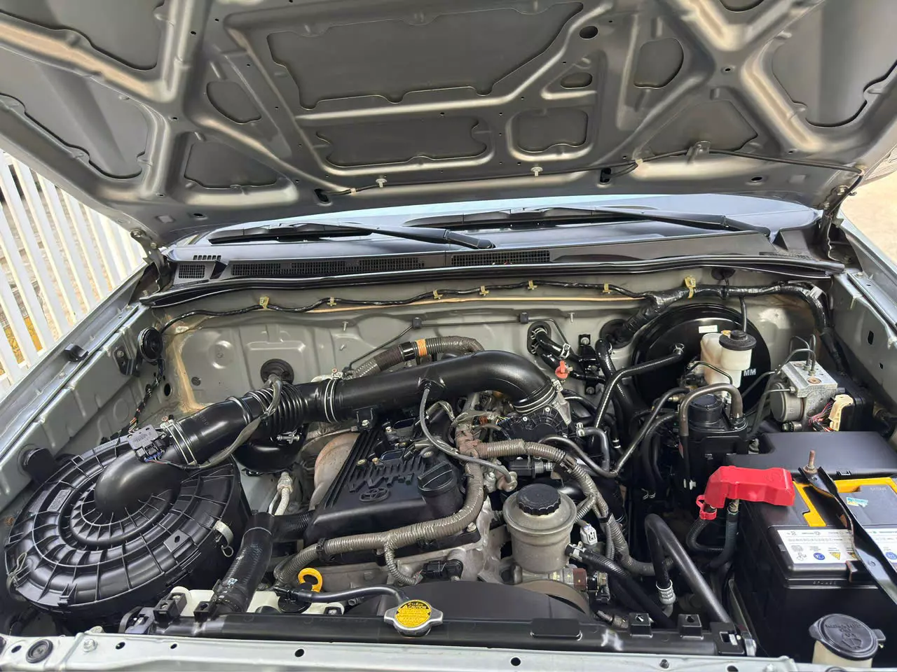 Hà Nội, Vinsmart Tây Mỗ, bán Toyota Fortuner V 2.7, 15V km, số tự động, Xăng 1 cầu, màu bạc, 2014.-8