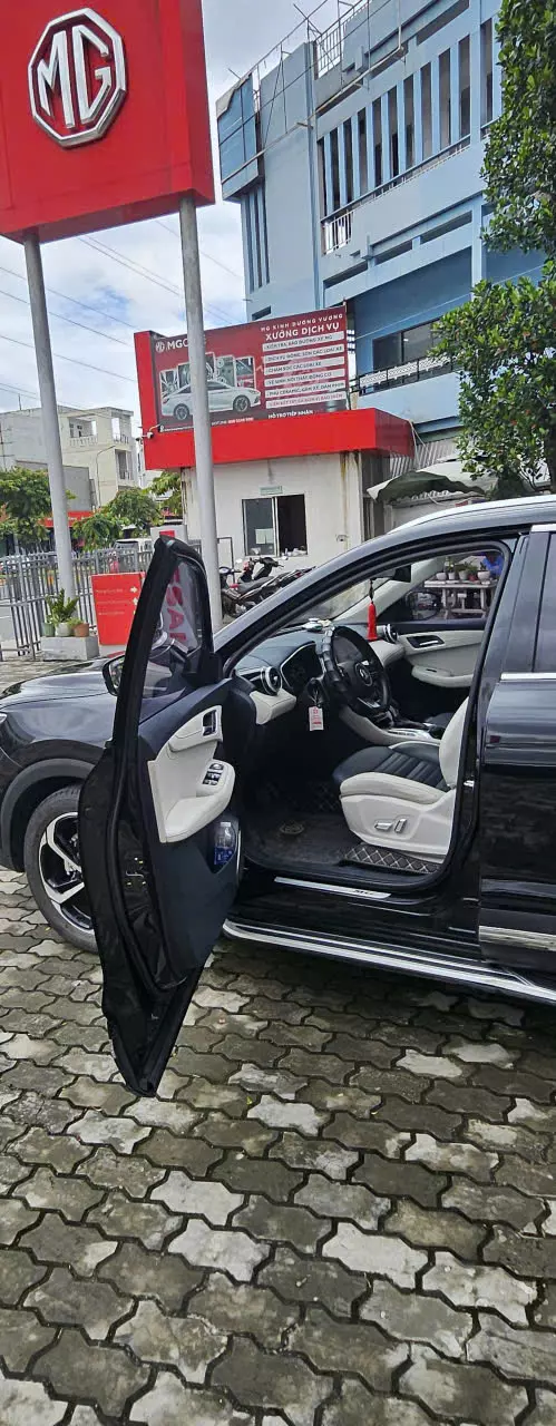Chính chủ cần bán xe nhãn hiệu MG HS 1.5 DEL-0