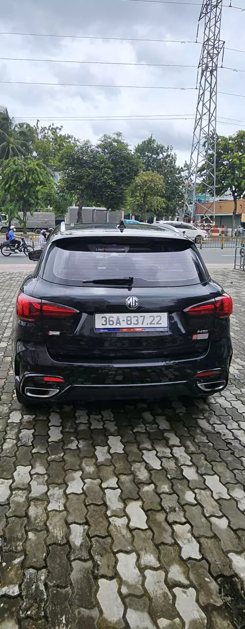 Chính chủ cần bán xe nhãn hiệu MG HS 1.5 DEL-3