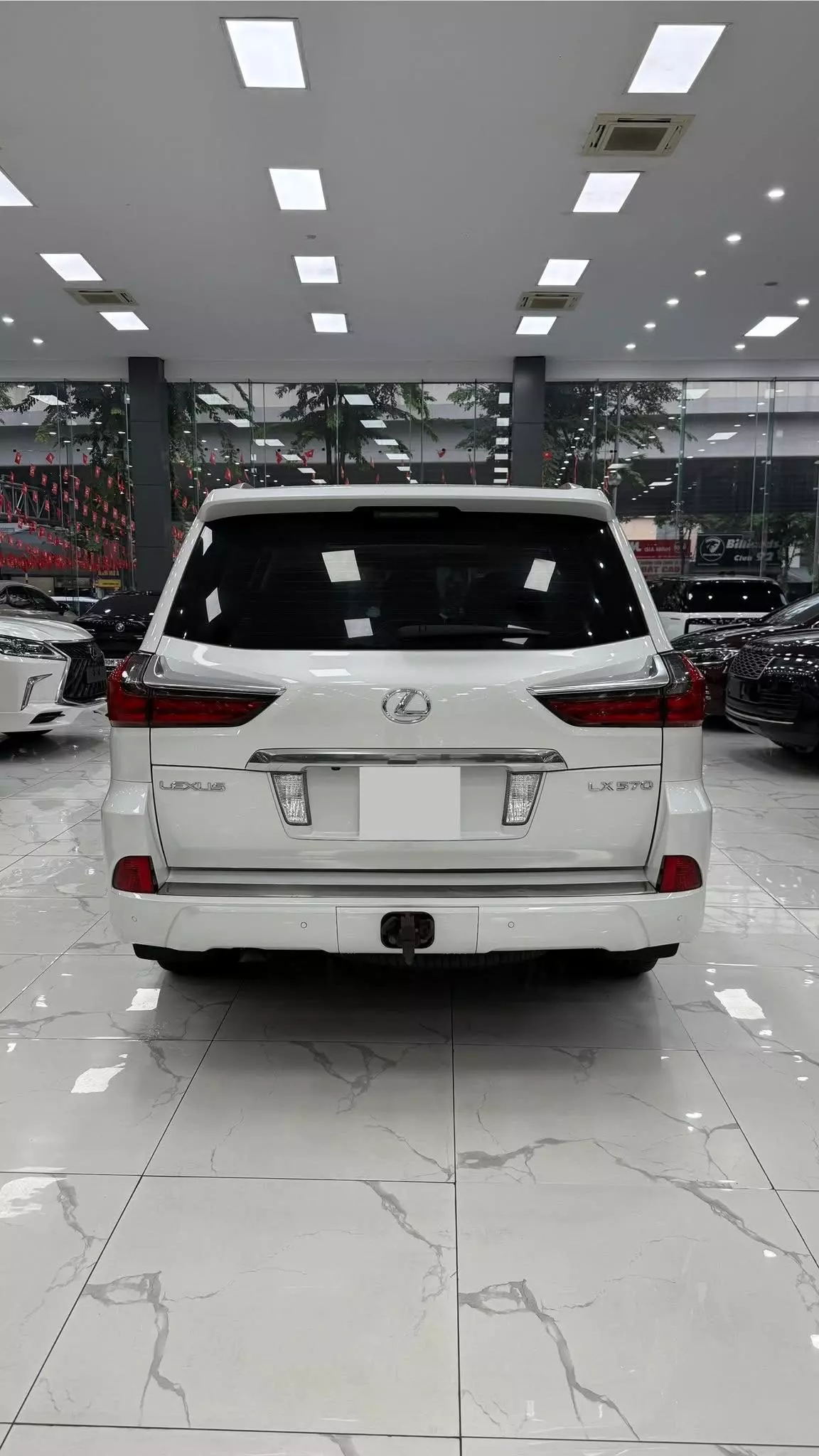 Bán Lexus LX570 2016, nhập Trung Đông, một chủ từ mới.-2