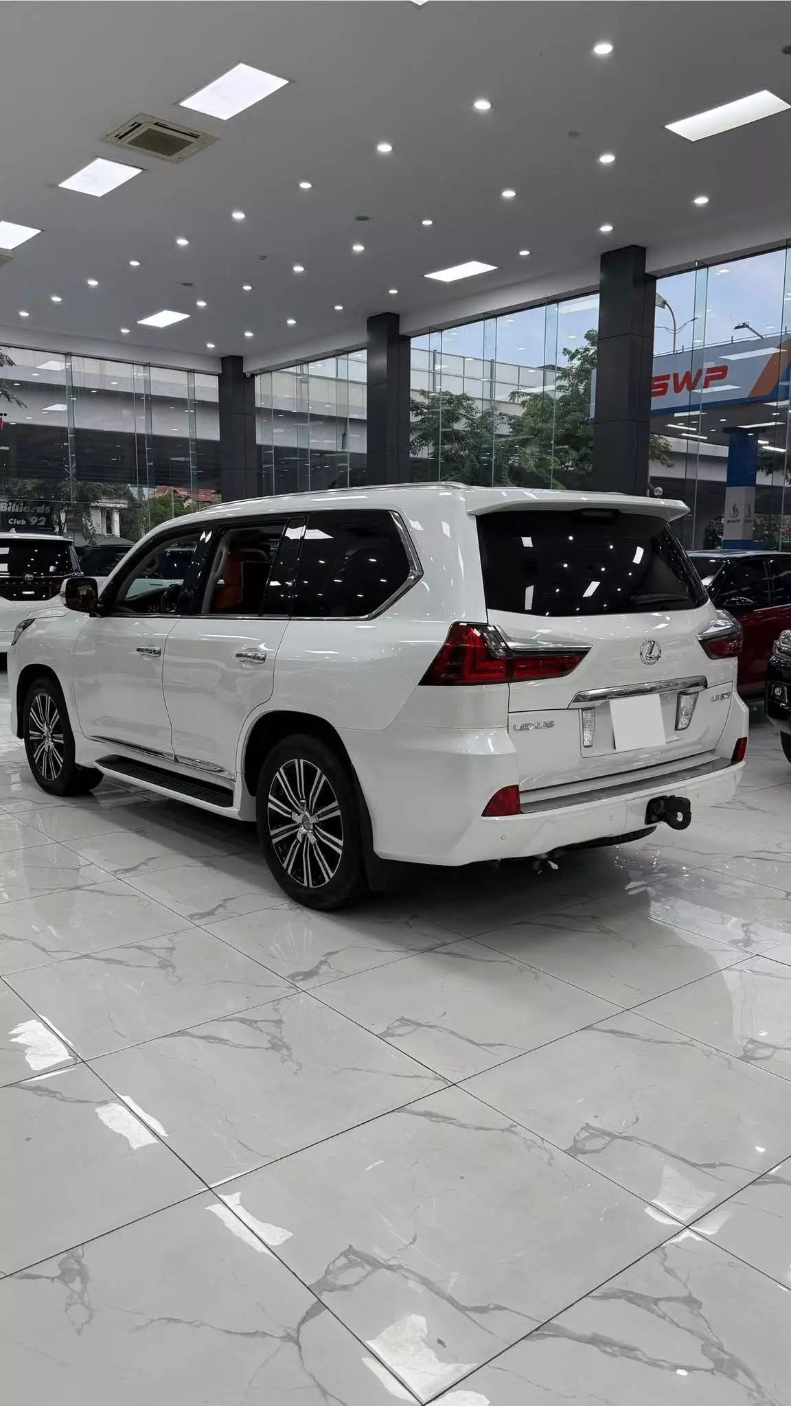Bán Lexus LX570 2016, nhập Trung Đông, một chủ từ mới.-1