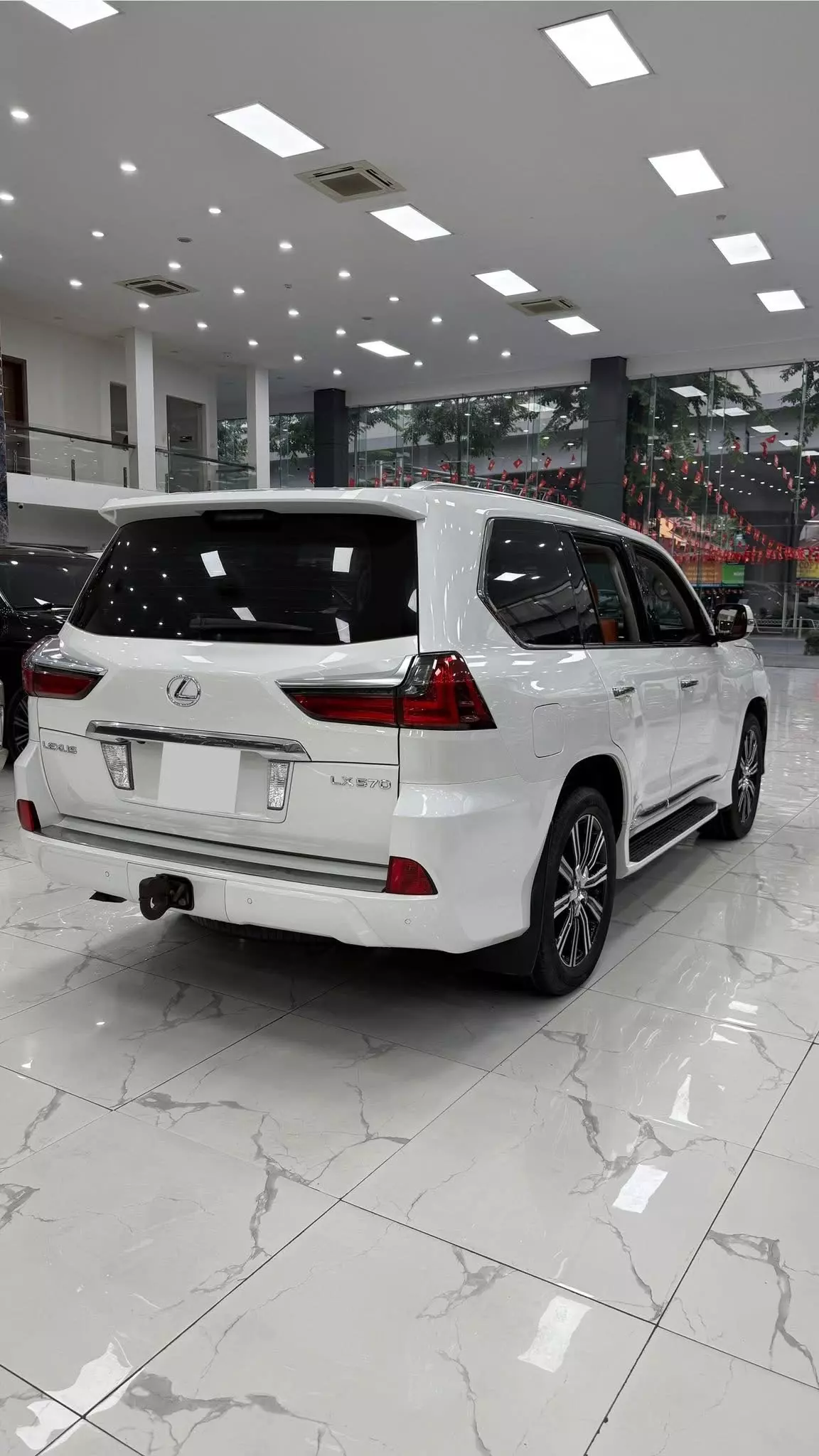 Bán Lexus LX570 2016, nhập Trung Đông, một chủ từ mới.-4