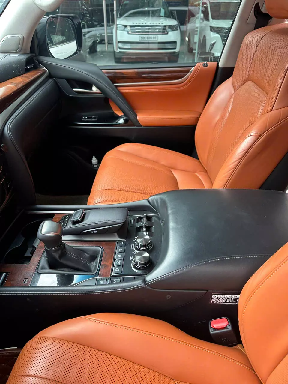 Cần bán Lexus LX 570 Super Sport 2016, Trung Đông-7