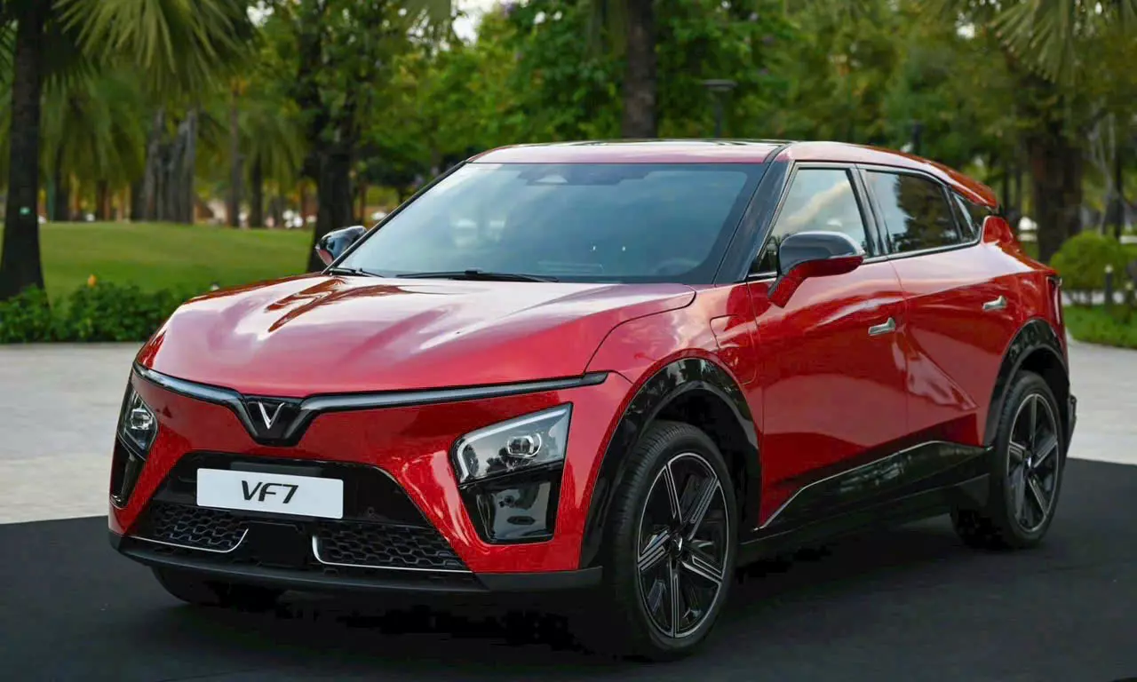 ƯU ĐÃI SẬP SÀN THÁNG 11 – VF7, VF7 PLUS GIẢM CỰC MẠNH! -2