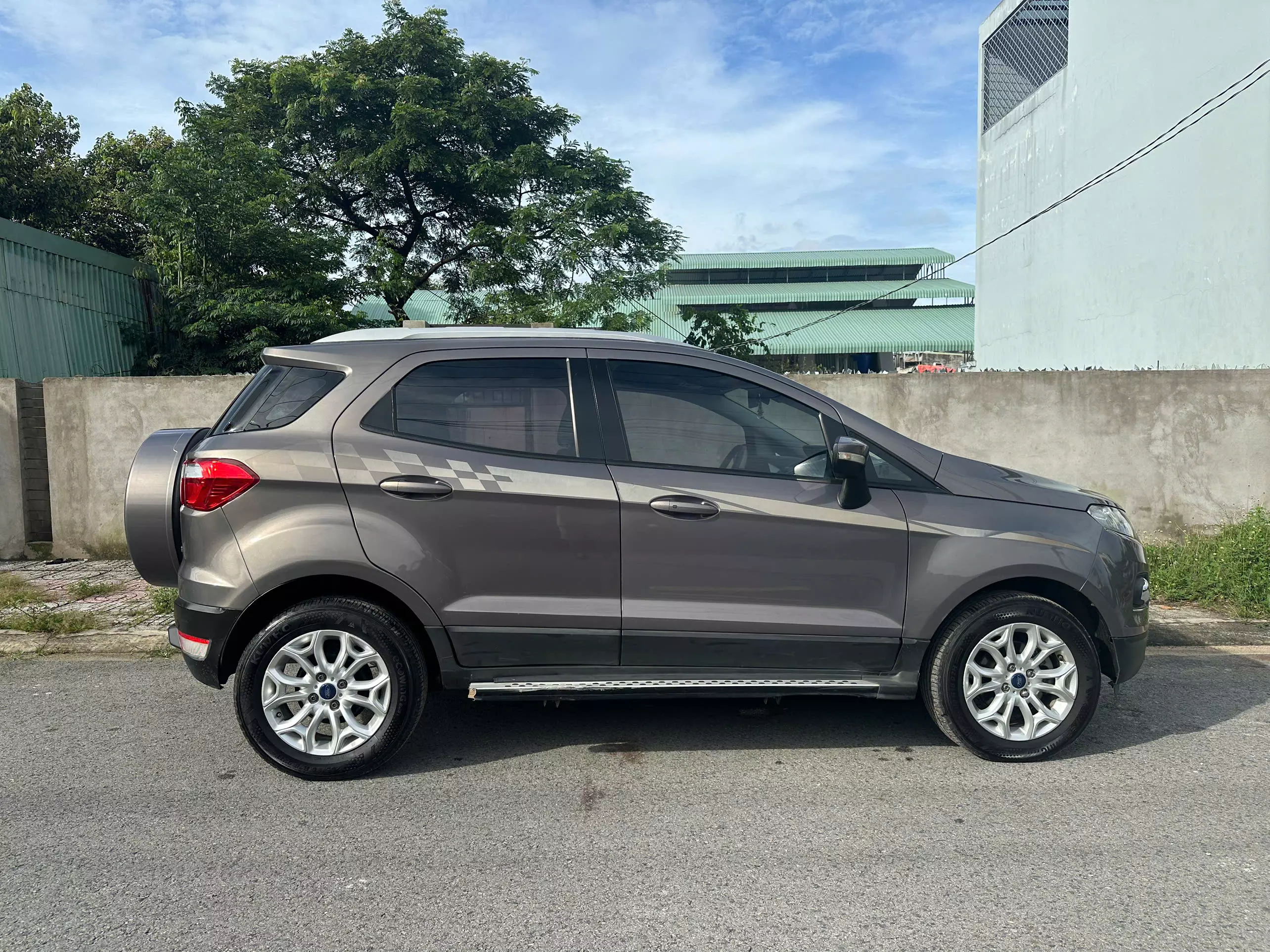 Chính chủ bán xe Xe Ford EcoSport sản xuất 2017 bản Titanium-1