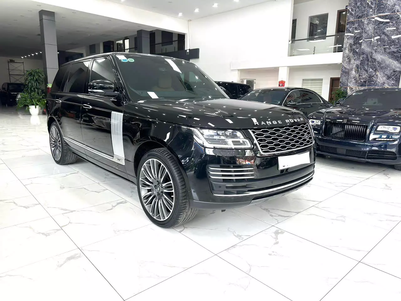 RANGE ROVER AUTOBIOGRAPHY LWB SẢN XUẤT 2020 -2
