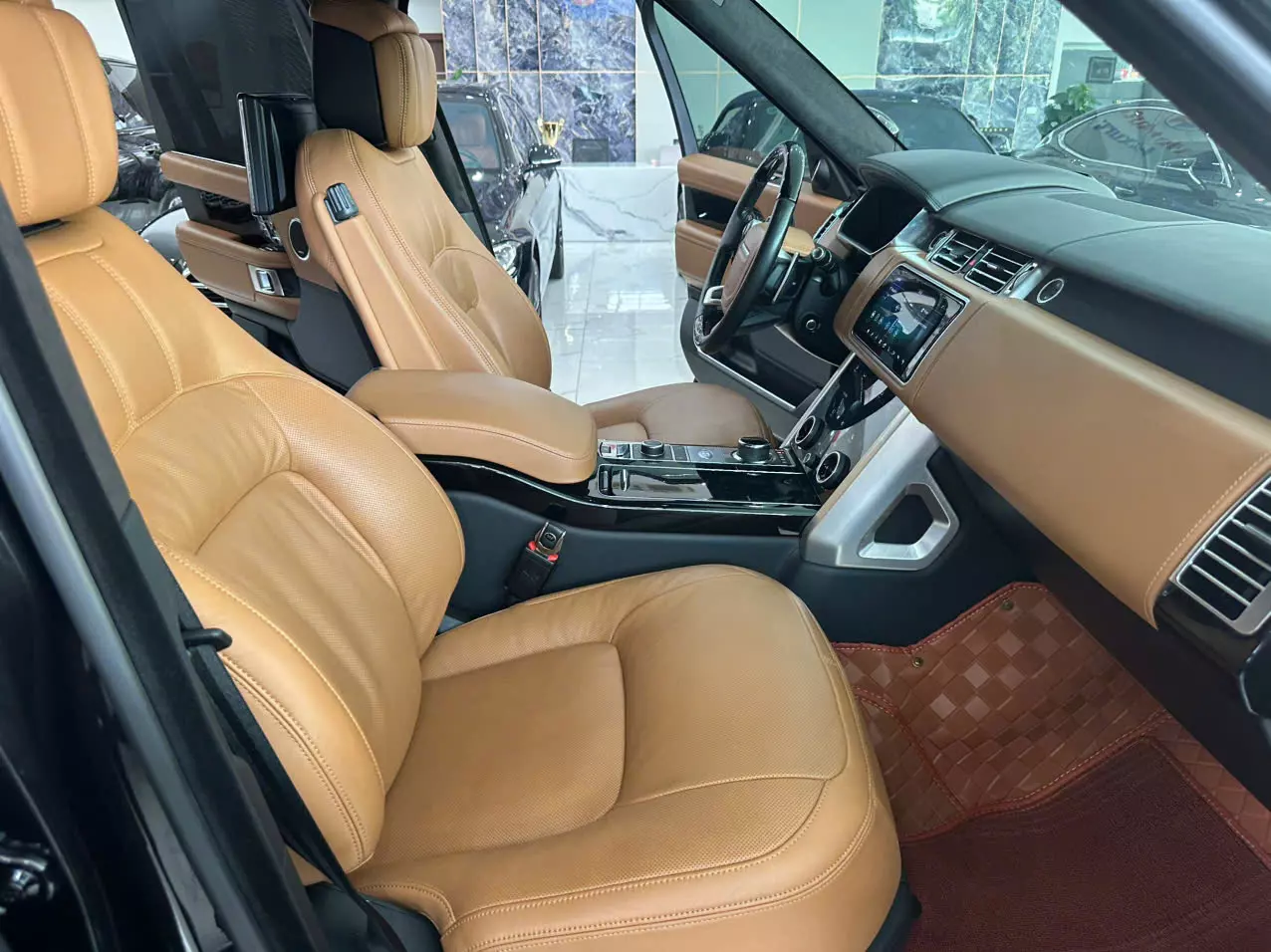 RANGE ROVER AUTOBIOGRAPHY LWB SẢN XUẤT 2020 -7