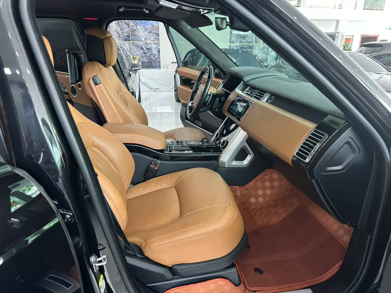 RANGE ROVER AUTOBIOGRAPHY LWB SẢN XUẤT 2020 -8