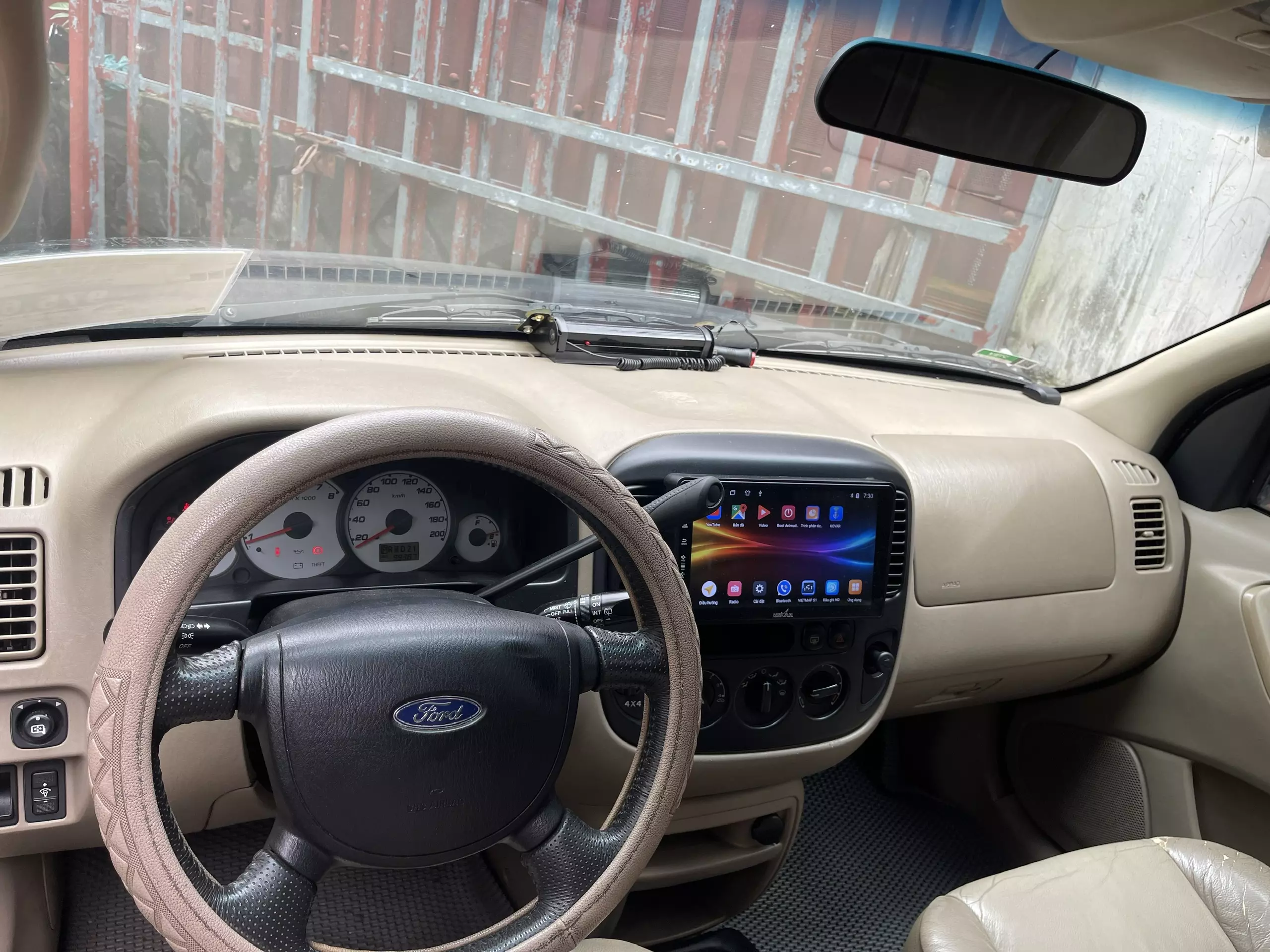  FORD ESCAPE 2005 – 3.0 4x4 – CỰC CHẤT – GIÁ CHỈ 150 TRIỆU -4