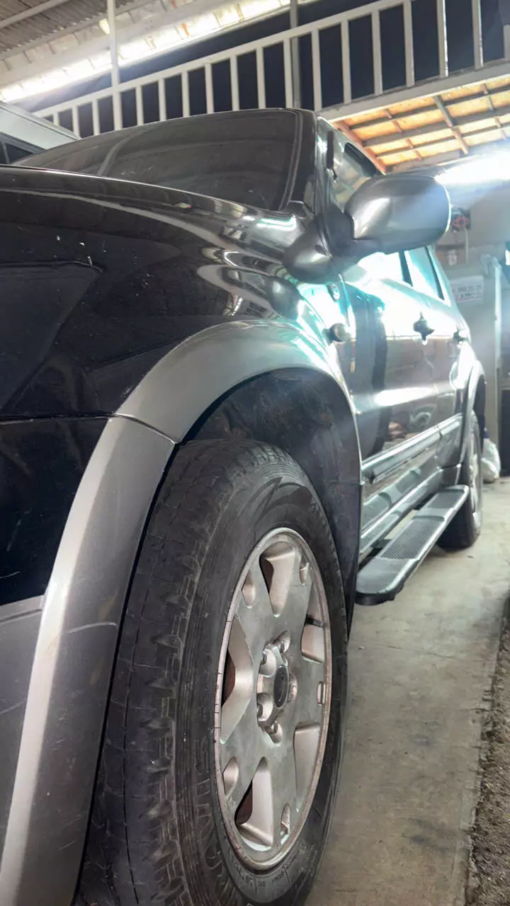 Ford Escape 2004 2.3 AT - 365000 km-3