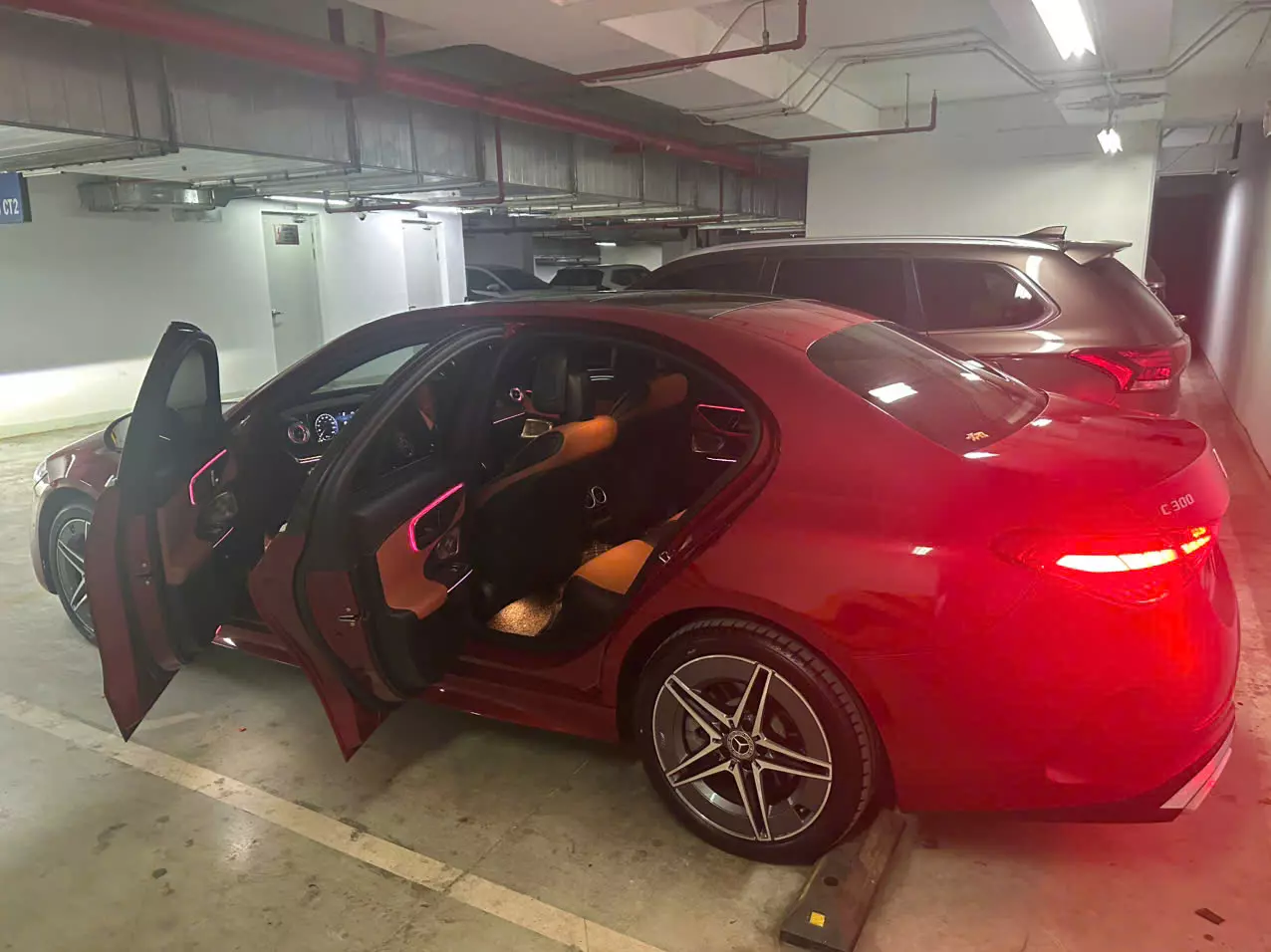  Mercedes-Benz C300 AMG – sản xuất cuối 2021, đăng ký 2022-4