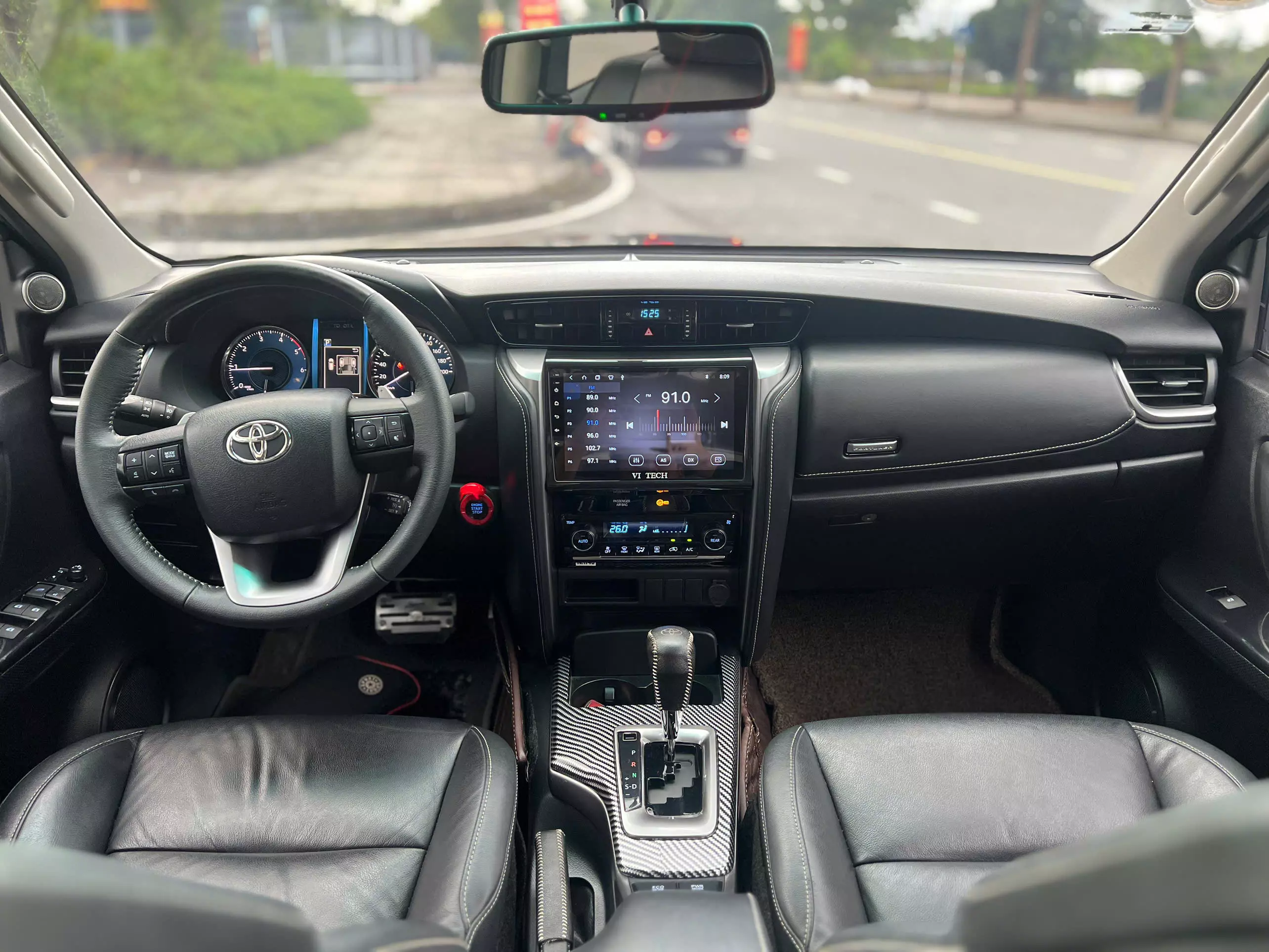 Fortuner máy dầu số tự động 1 cầu đời 2020 form mới-6