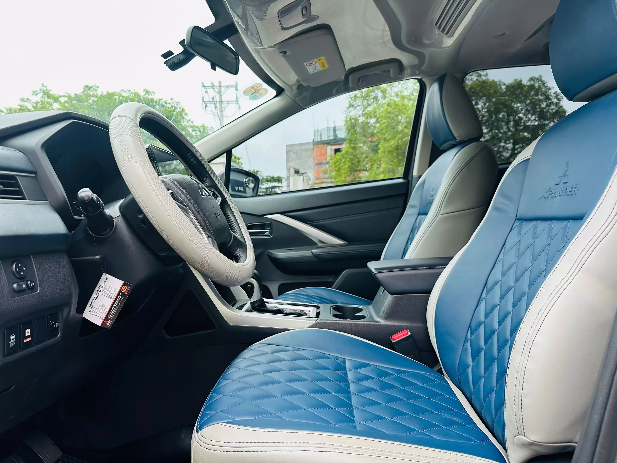 Xpander Cross 2023 màu Nâu sang trọng – Xe lướt cực mới, full option, nhập Indonesia-6