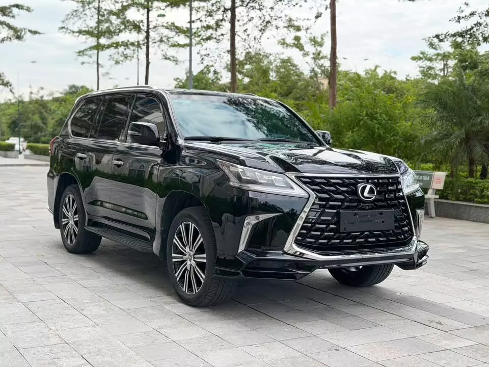 Bán Lexus LX570 MBS 4 chỗ, sản xuất 2016. Xe cực mới.-1